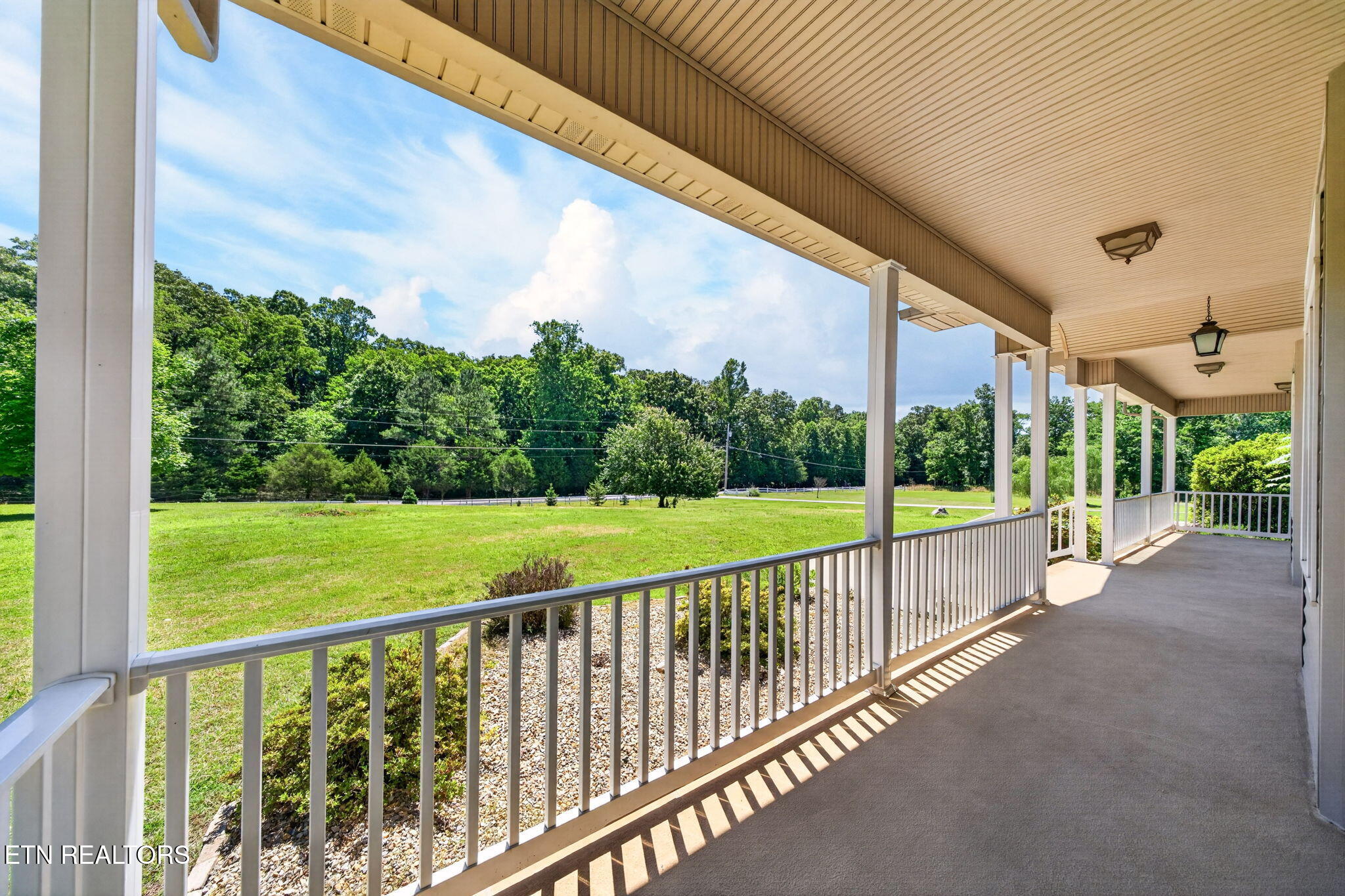 371 Pin Oak Drive Rockwood TN 37854