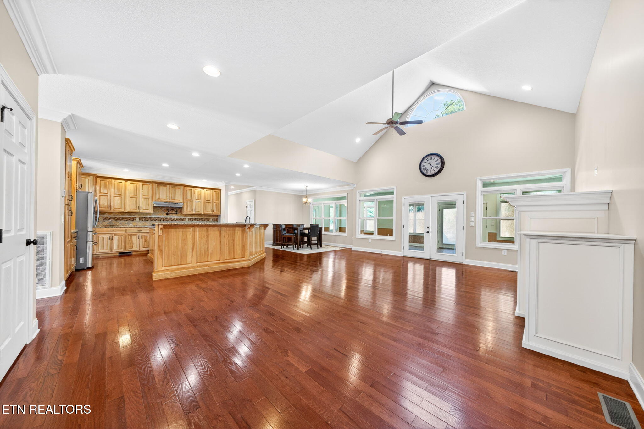 371 Pin Oak Drive Rockwood TN 37854