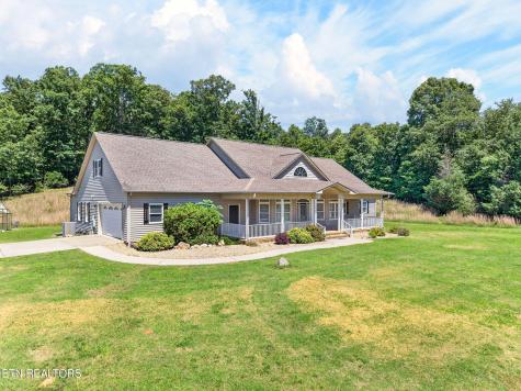 371 Pin Oak Drive Rockwood TN 37854