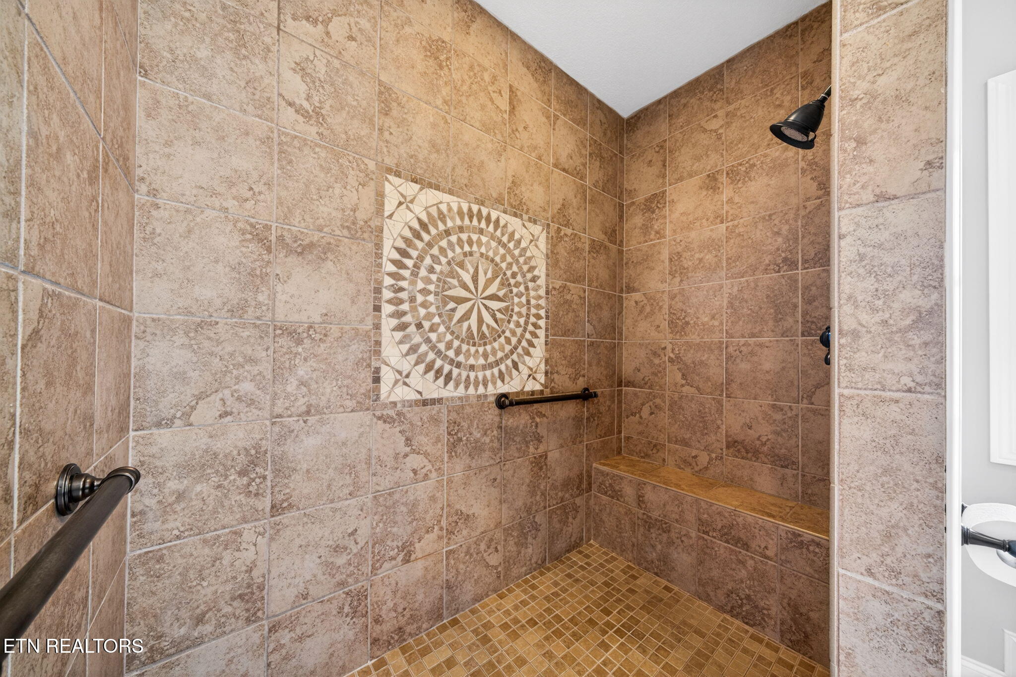 371 Pin Oak Drive Rockwood TN 37854