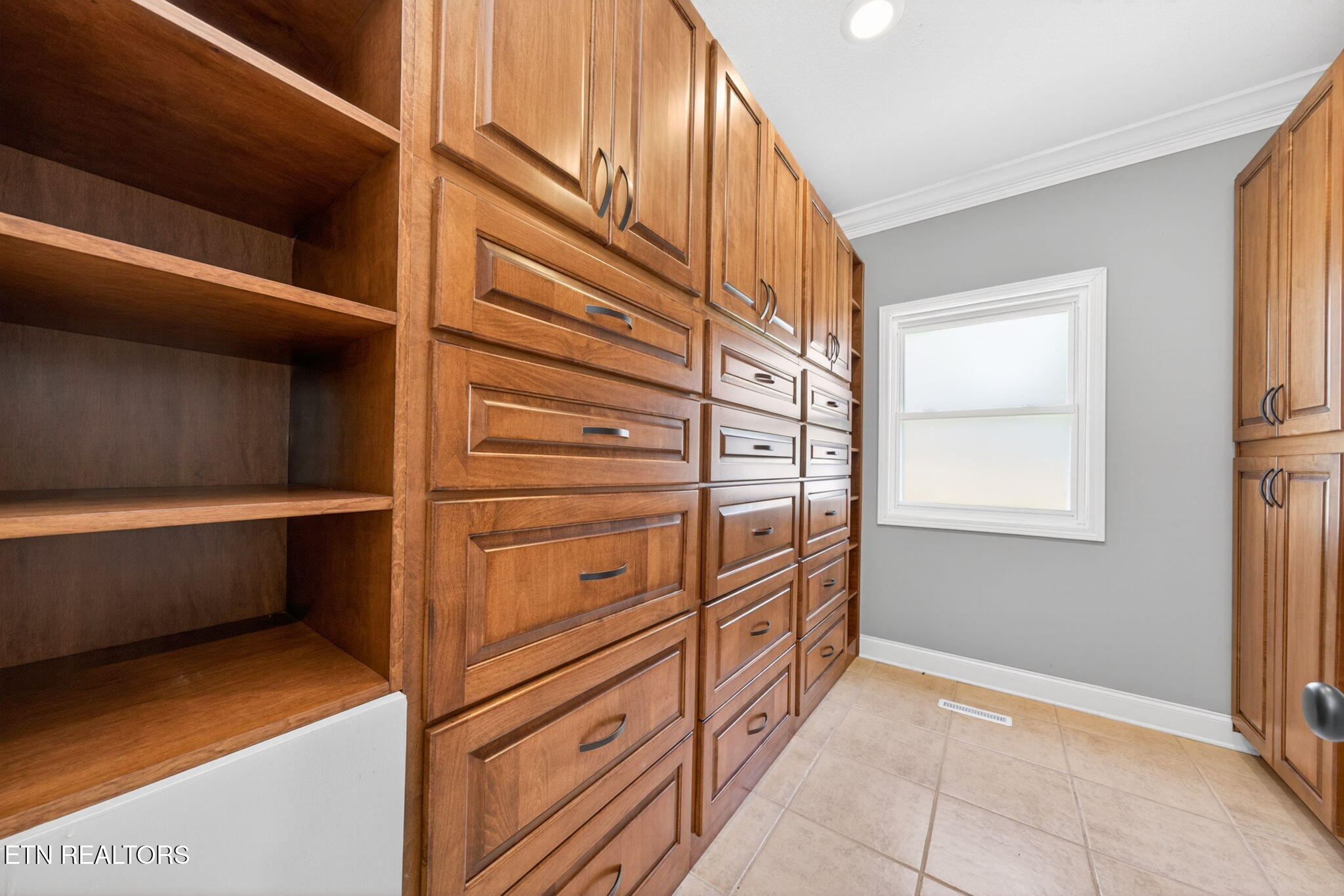 371 Pin Oak Drive Rockwood TN 37854