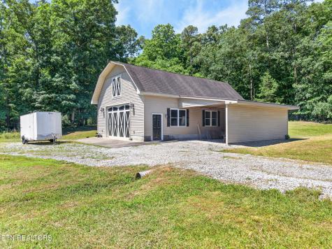 371 Pin Oak Drive Rockwood TN 37854