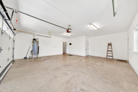 371 Pin Oak Drive Rockwood TN 37854