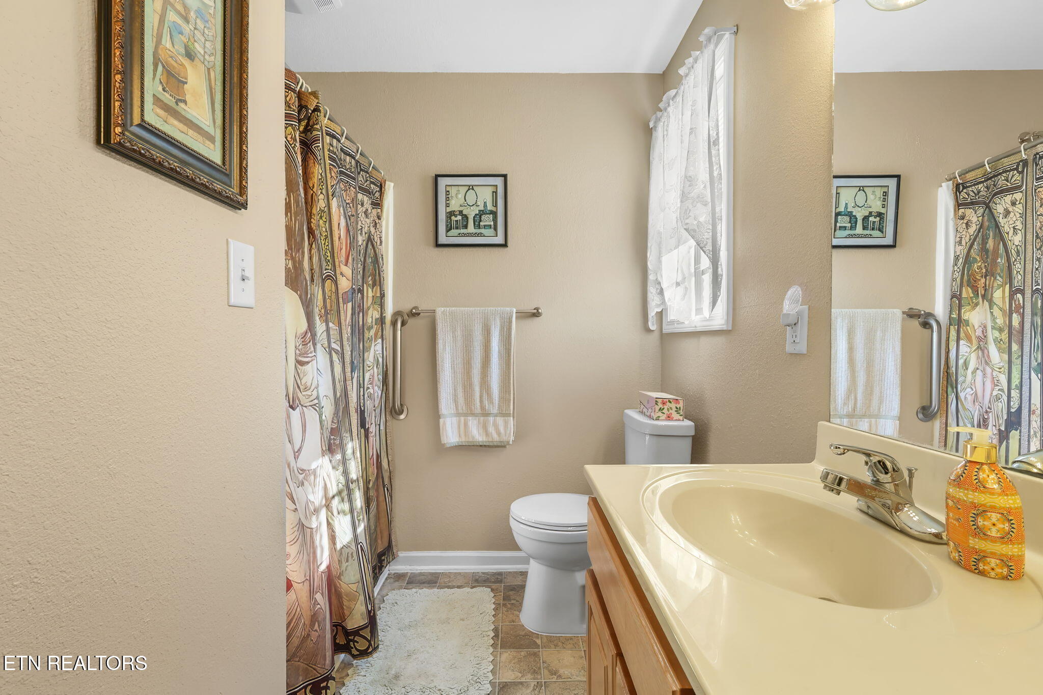 1120 Stone Creek Lane Sevierville TN 37876