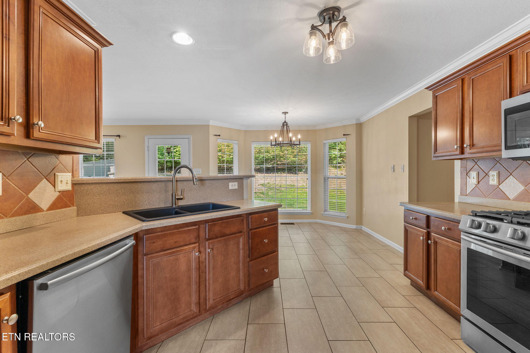 1836 Bombay Lane Knoxville TN 37932