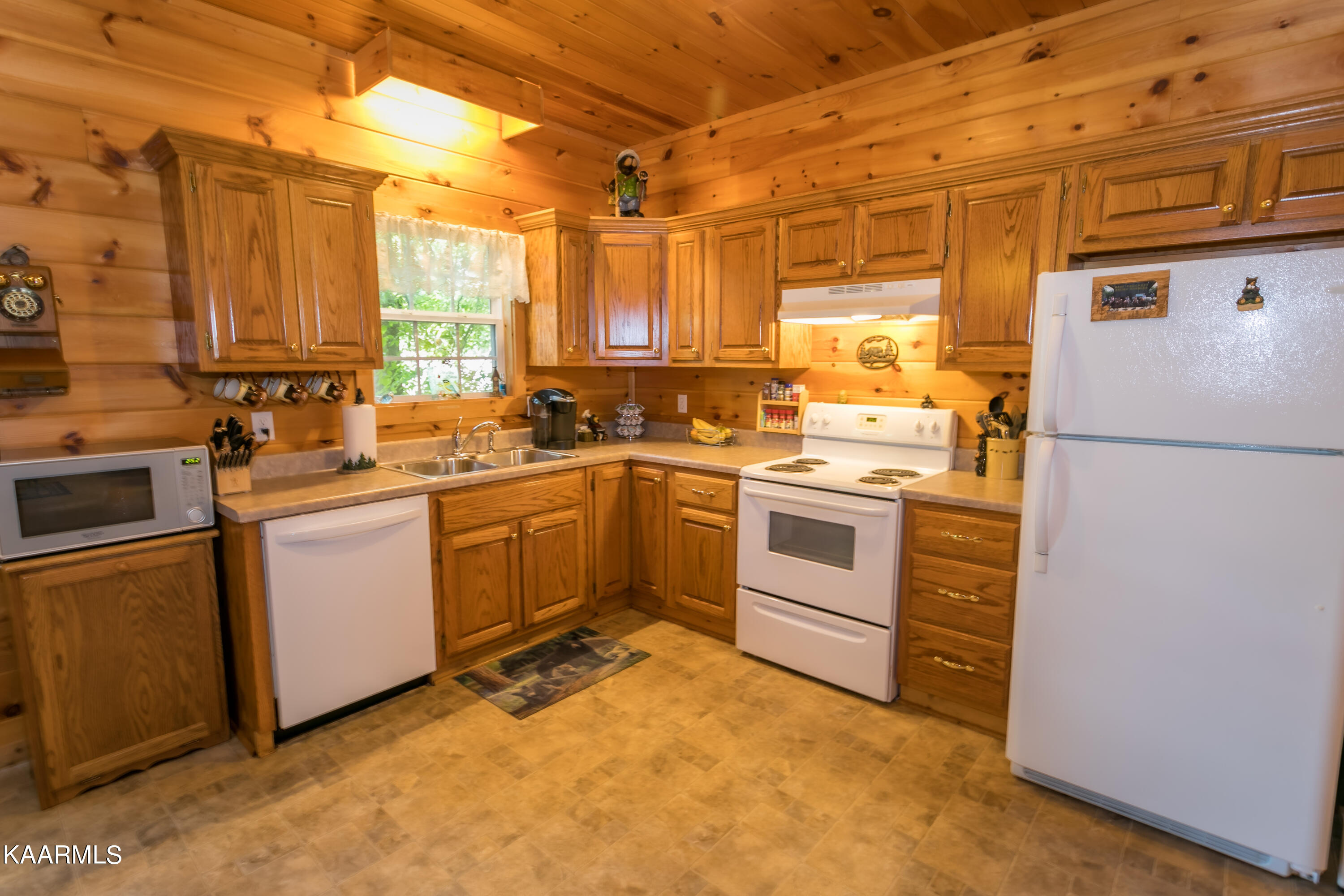 3390 Robeson Road Sevierville TN 37862