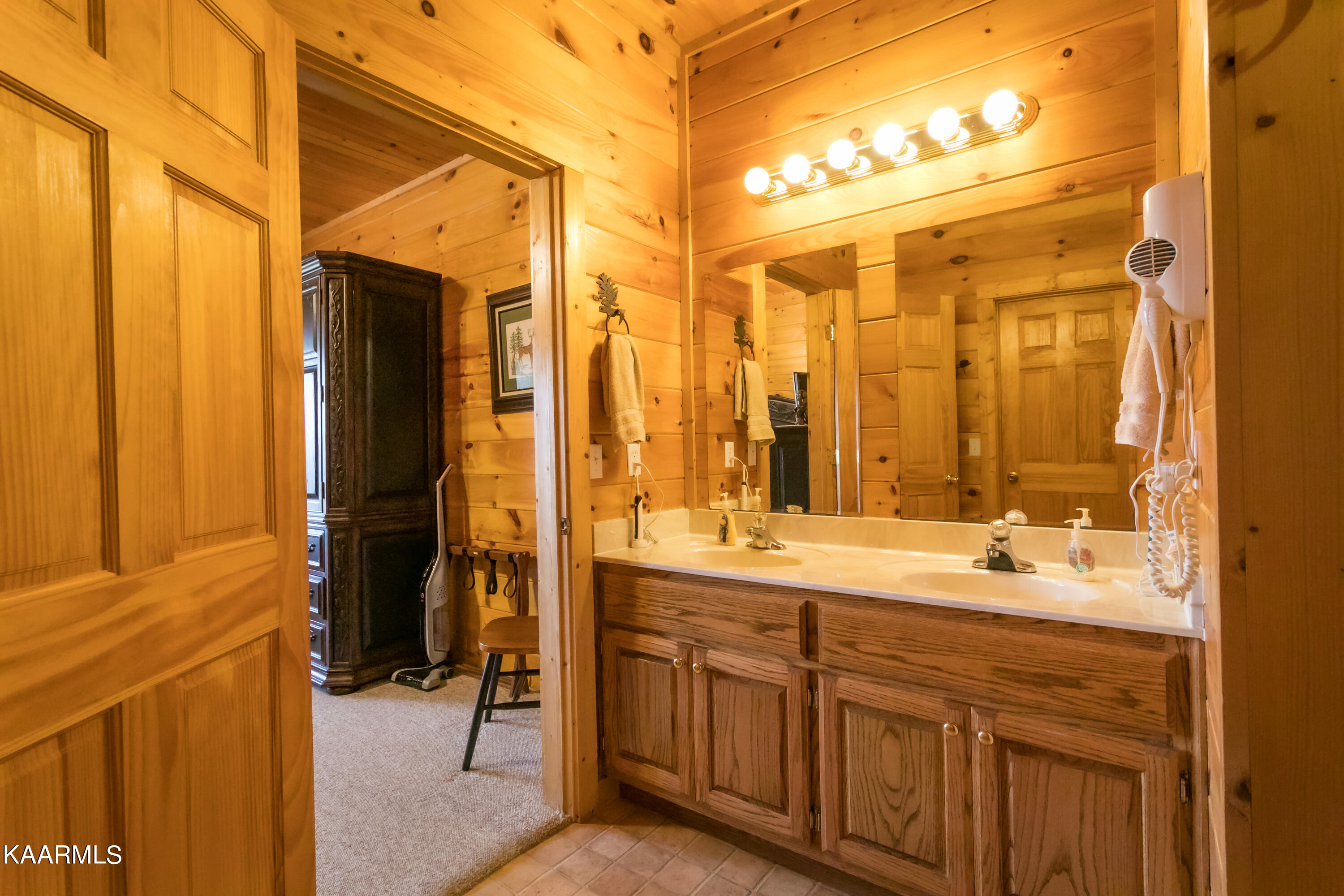 3390 Robeson Road Sevierville TN 37862