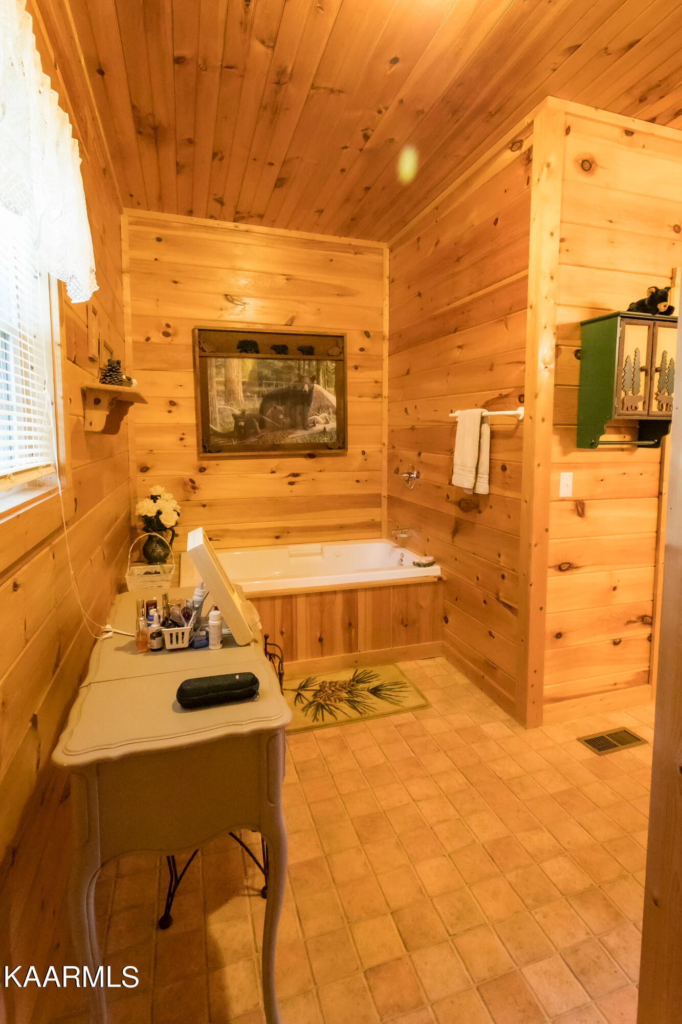 3390 Robeson Road Sevierville TN 37862