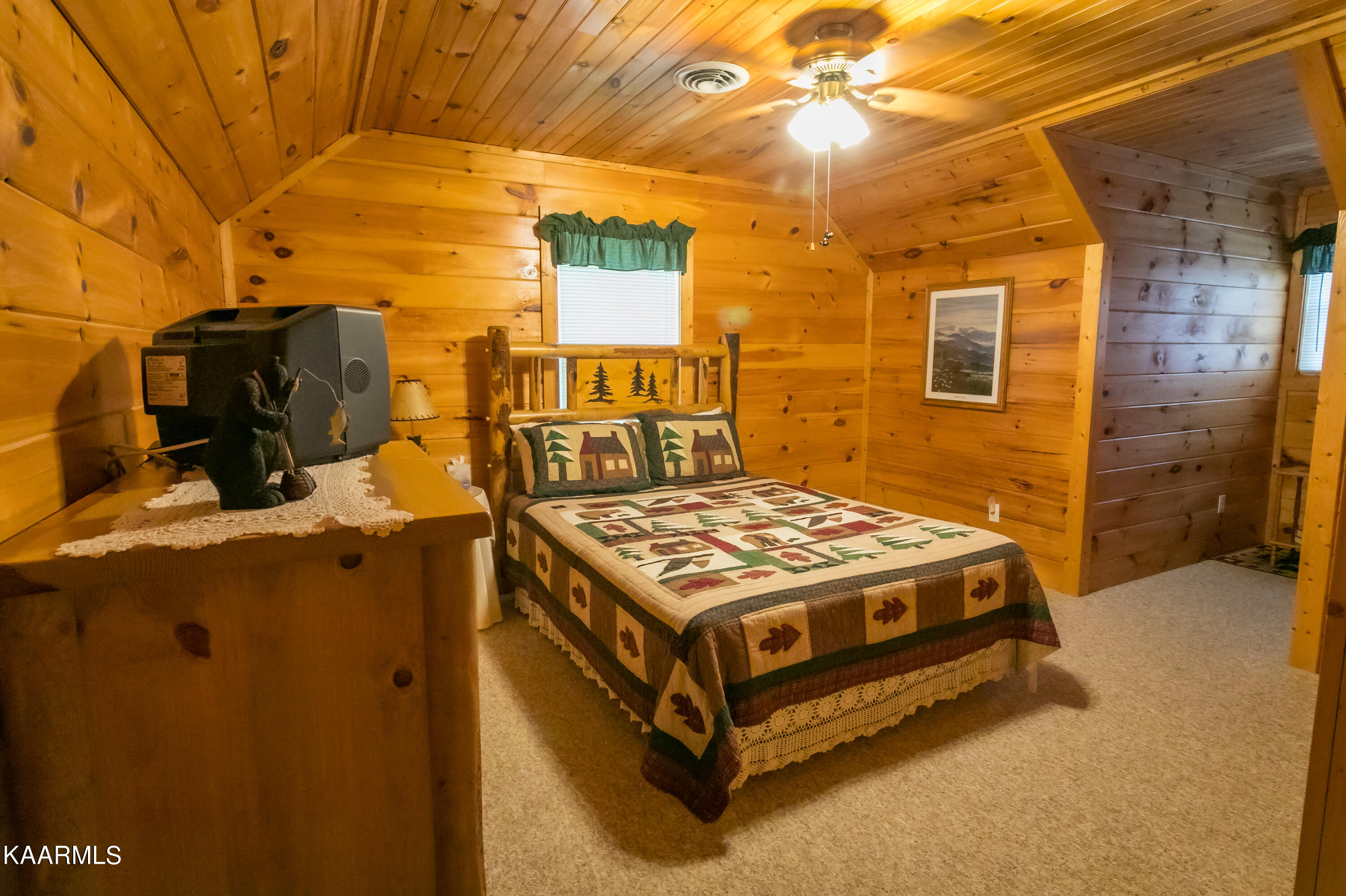 3390 Robeson Road Sevierville TN 37862