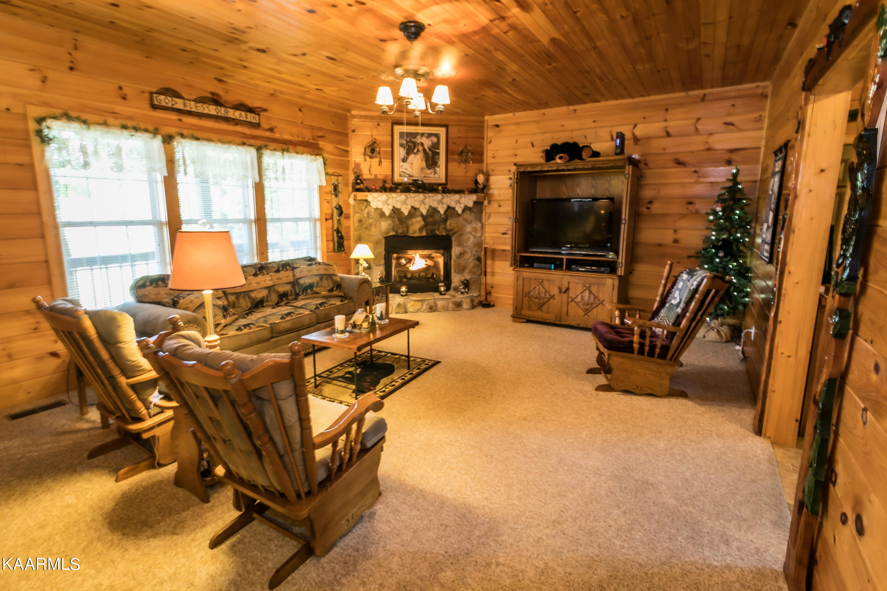 3390 Robeson Road Sevierville TN 37862