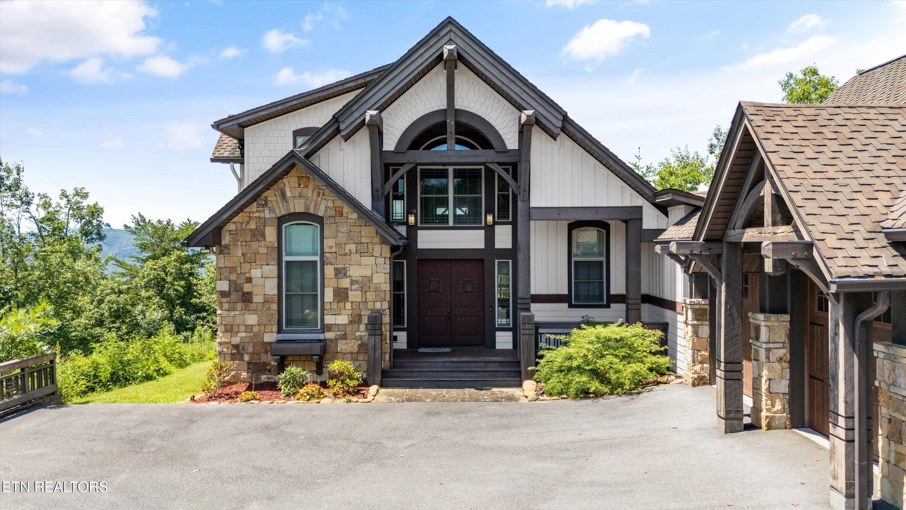 3301 Summit Trails Drive Sevierville TN 37862