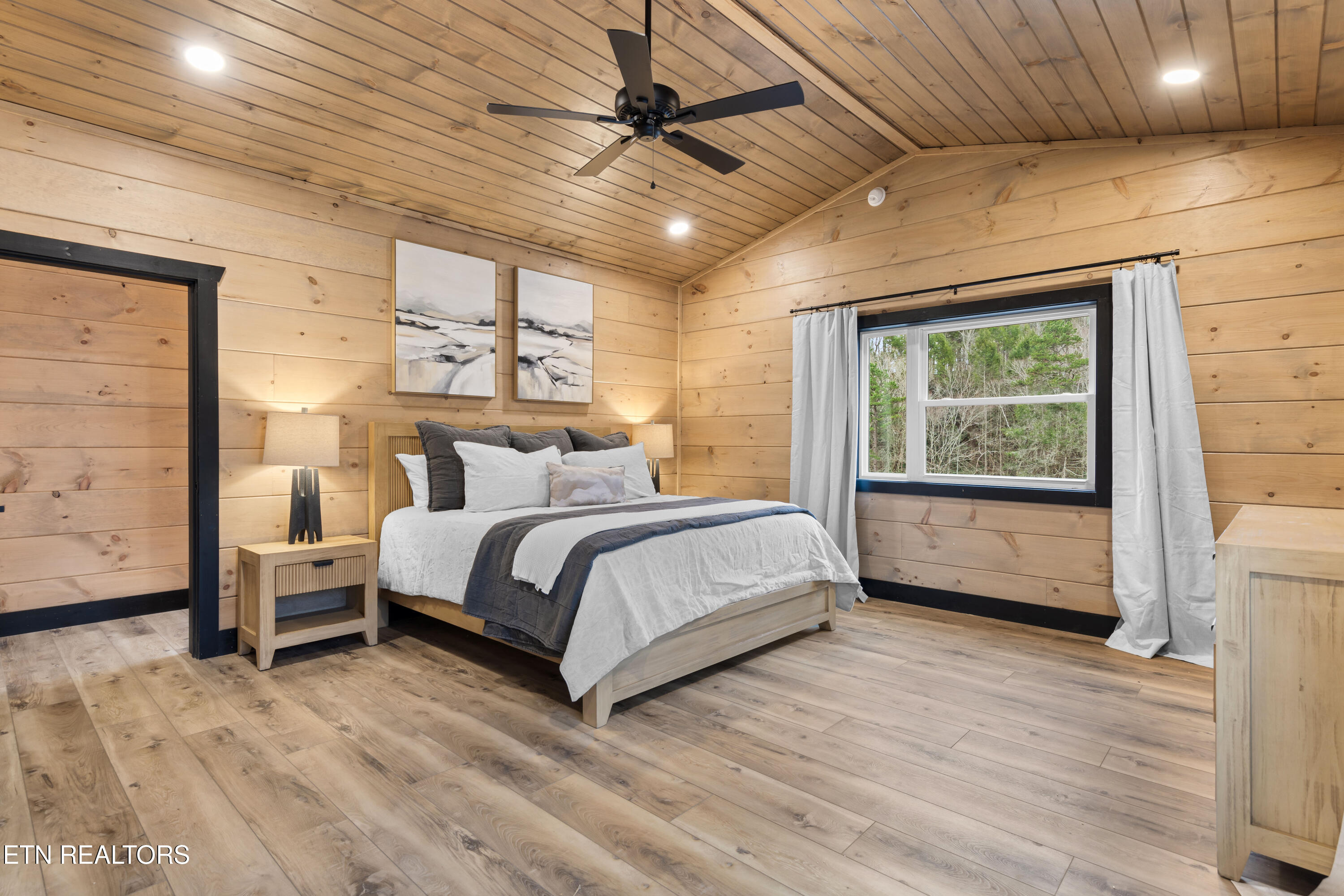2208 Sawmill Cove Drive Sevierville TN 37862