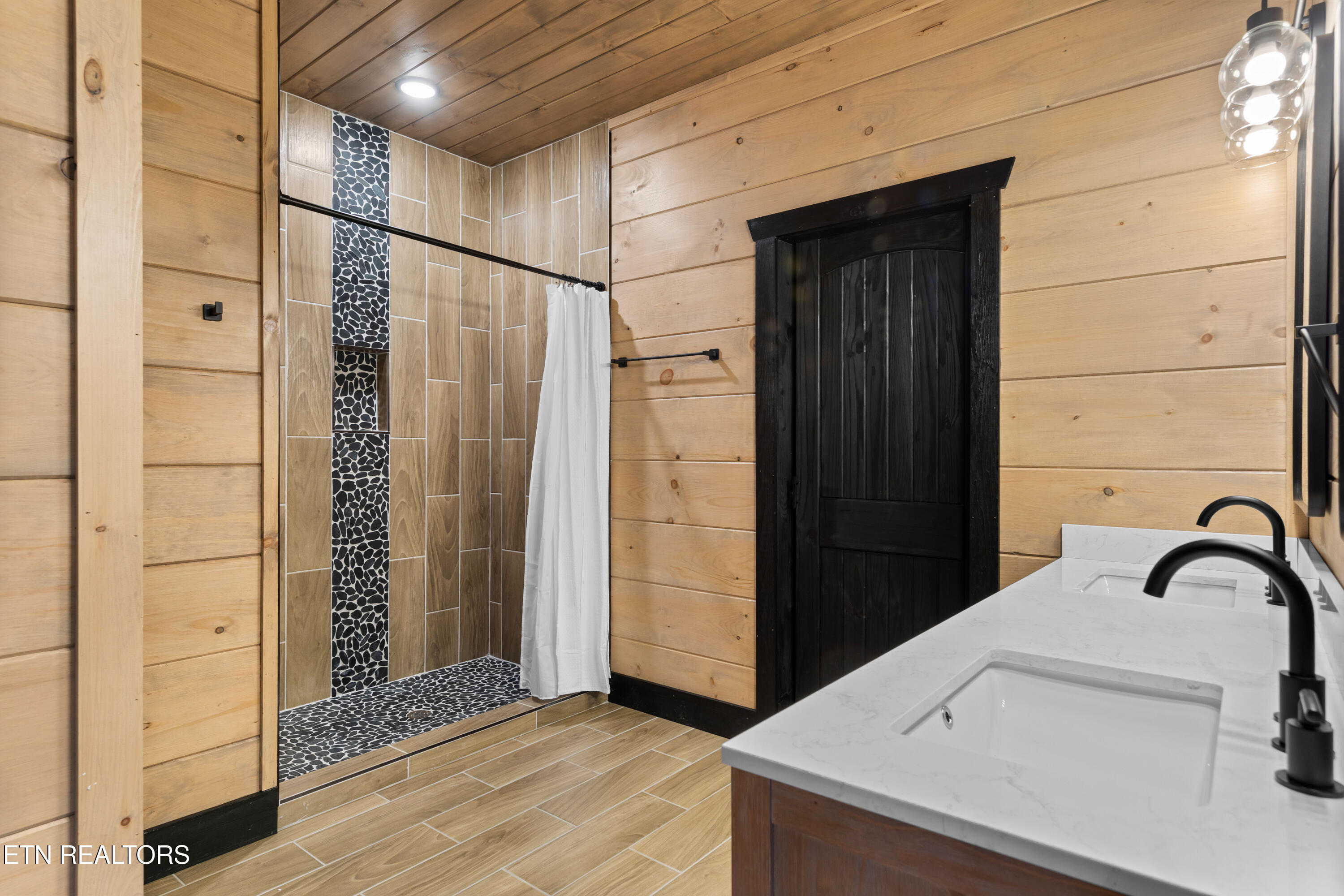 2208 Sawmill Cove Drive Sevierville TN 37862