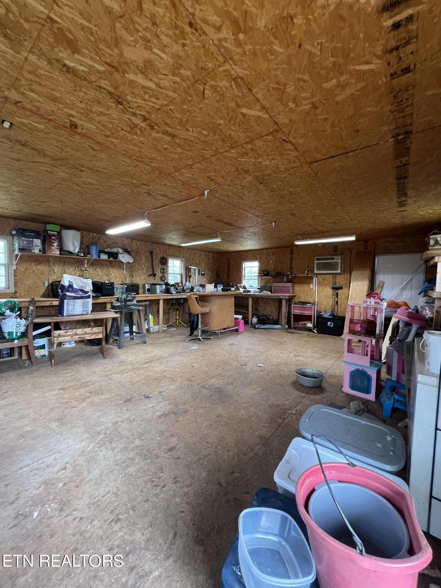 145 Temperance Lane Speedwell TN 37870
