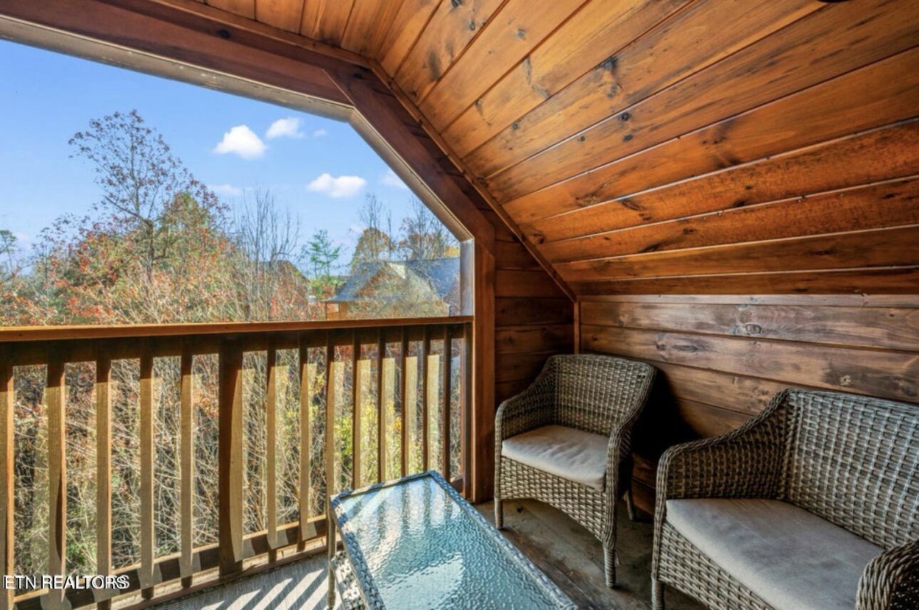 326 Big Bear Way Pigeon Forge TN 37863