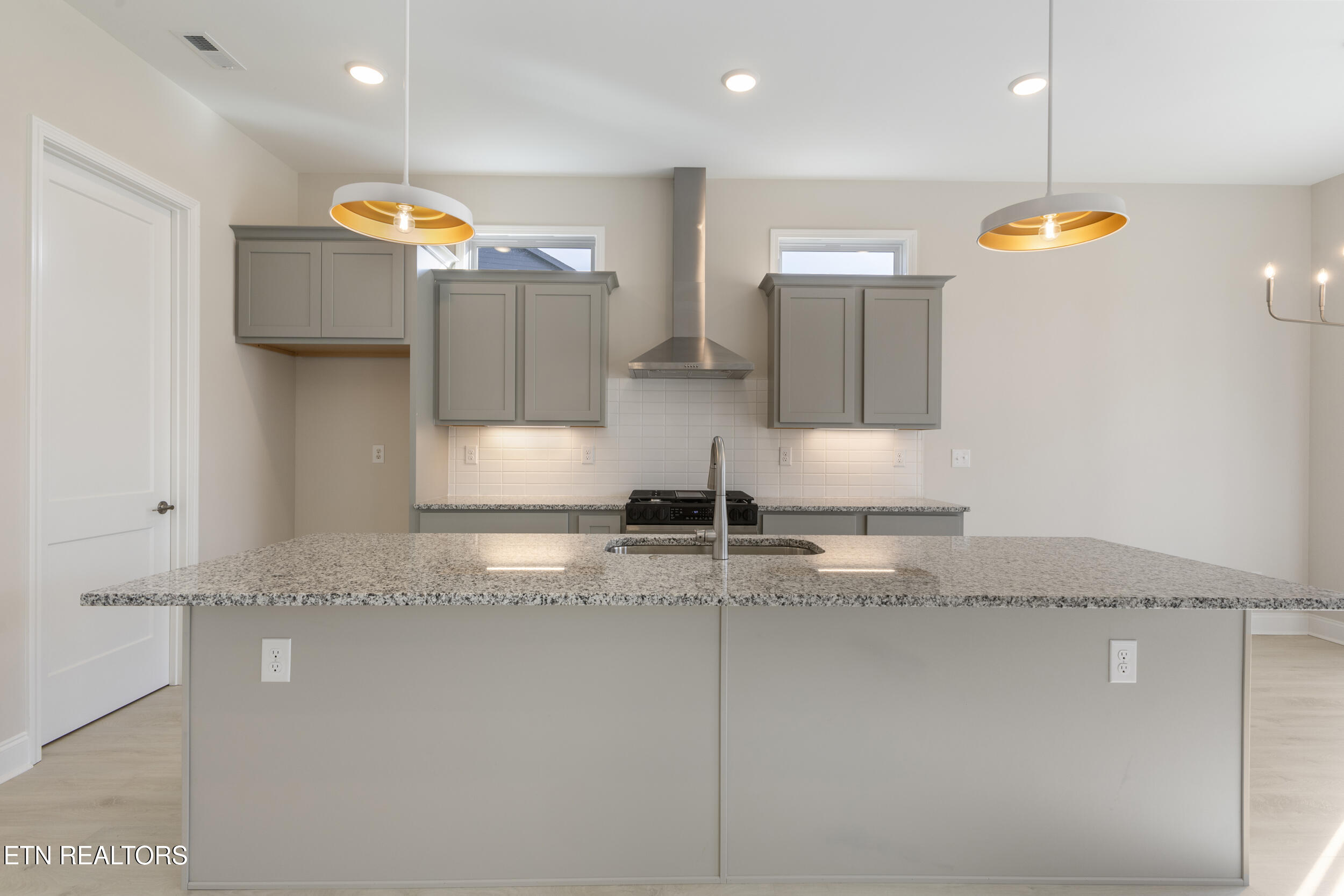 348 Poppy Place Lenoir City TN 37772