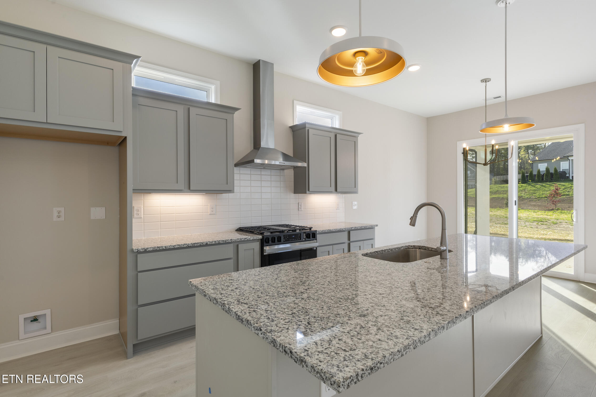 348 Poppy Place Lenoir City TN 37772