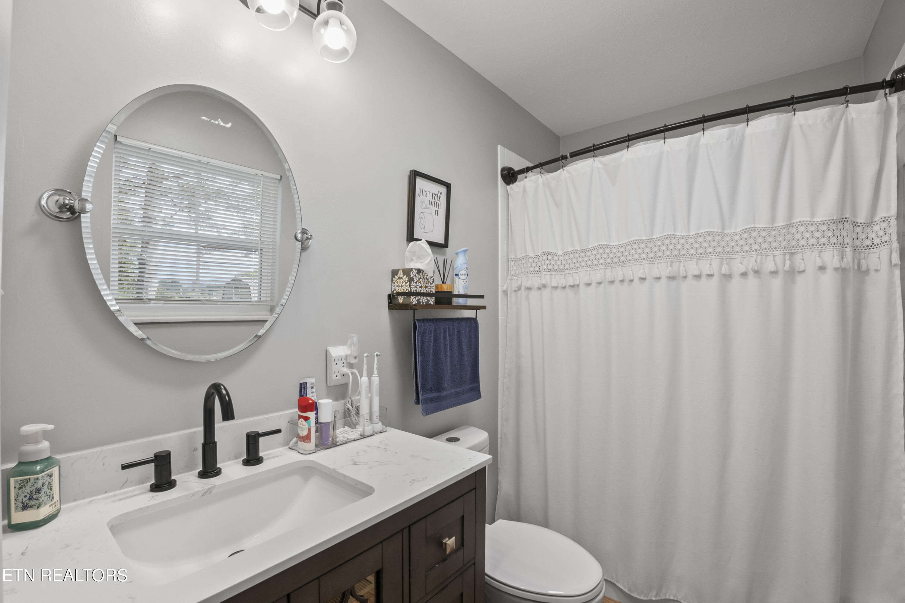 7533 Oaken Drive Knoxville TN 37938