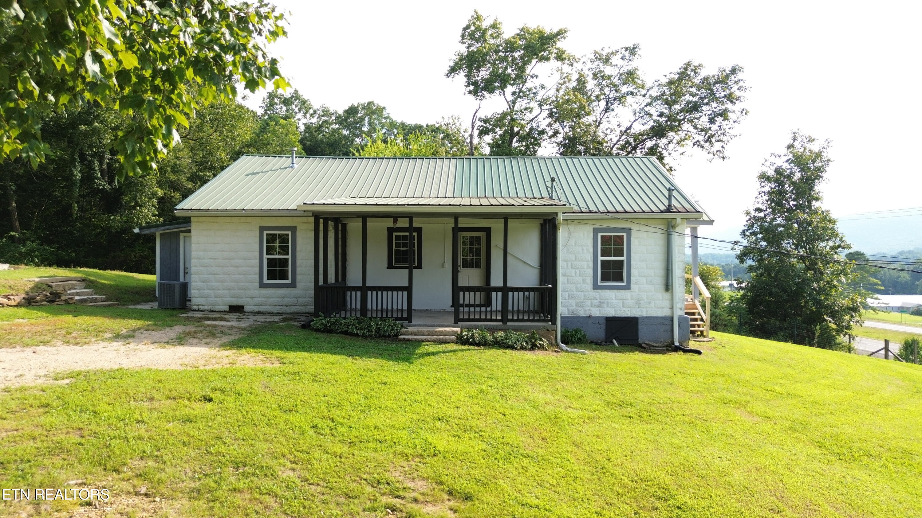 14656 Rhea County Highway Evensville TN 37332