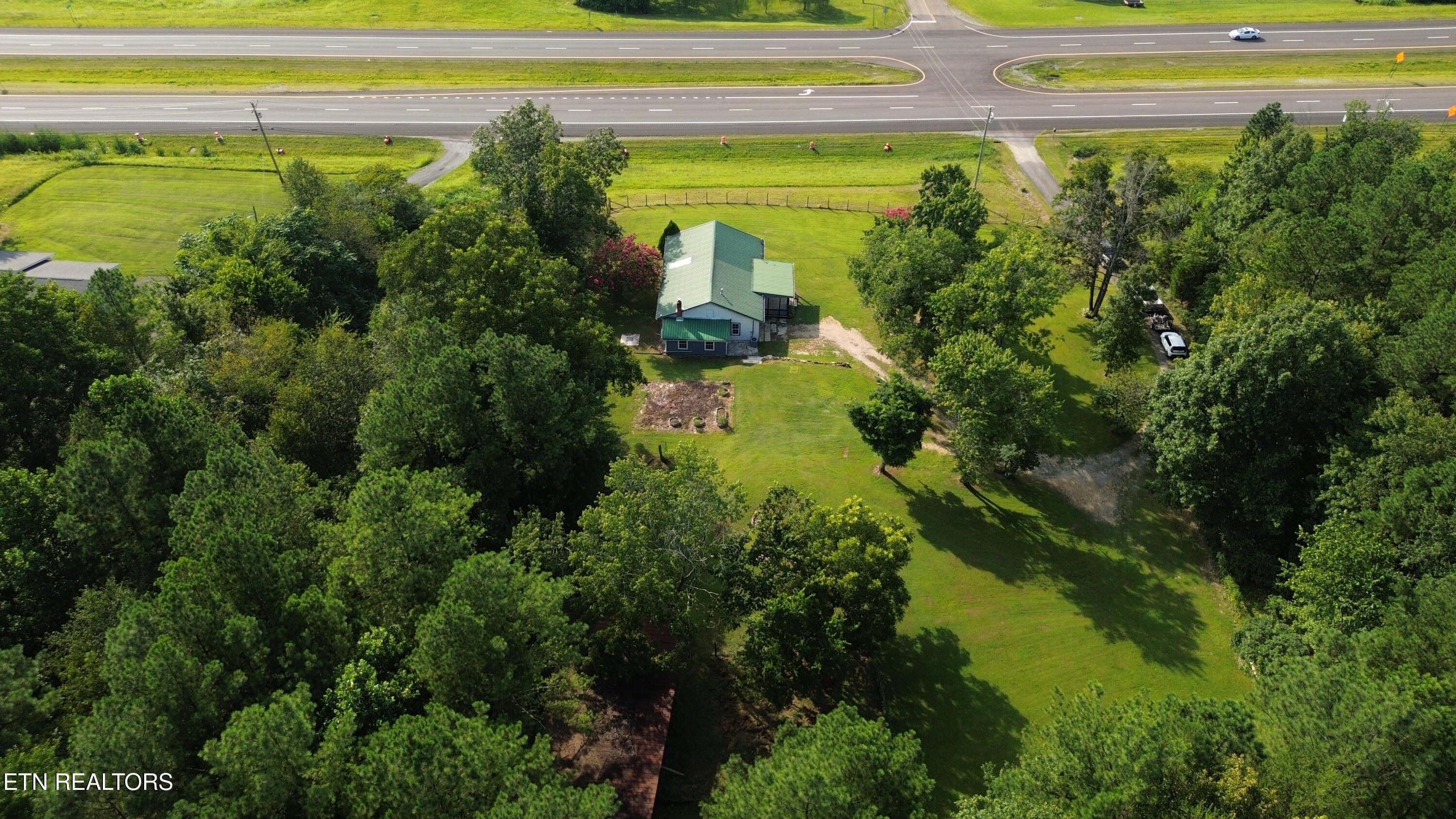 14656 Rhea County Highway Evensville TN 37332
