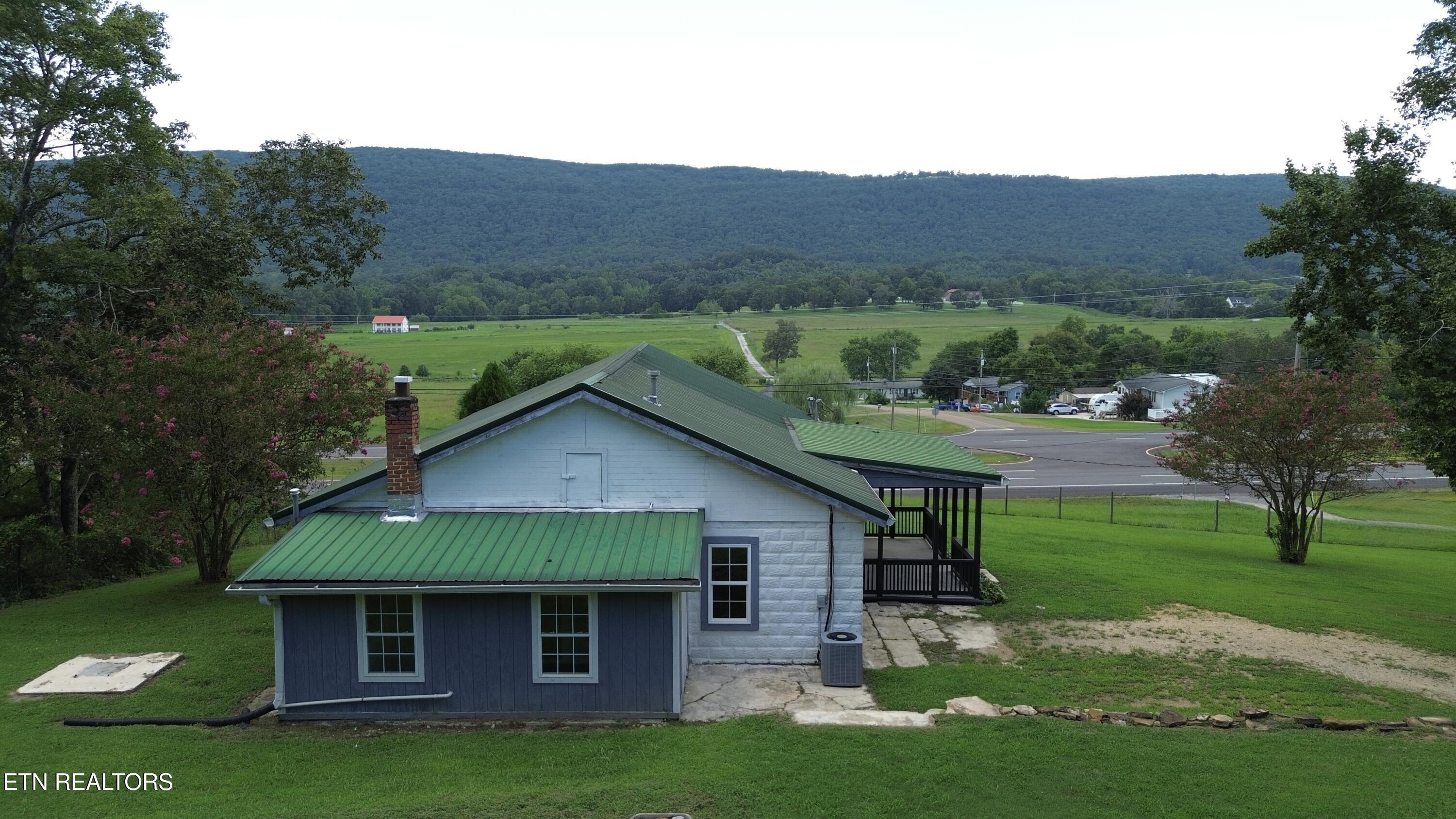 14656 Rhea County Highway Evensville TN 37332
