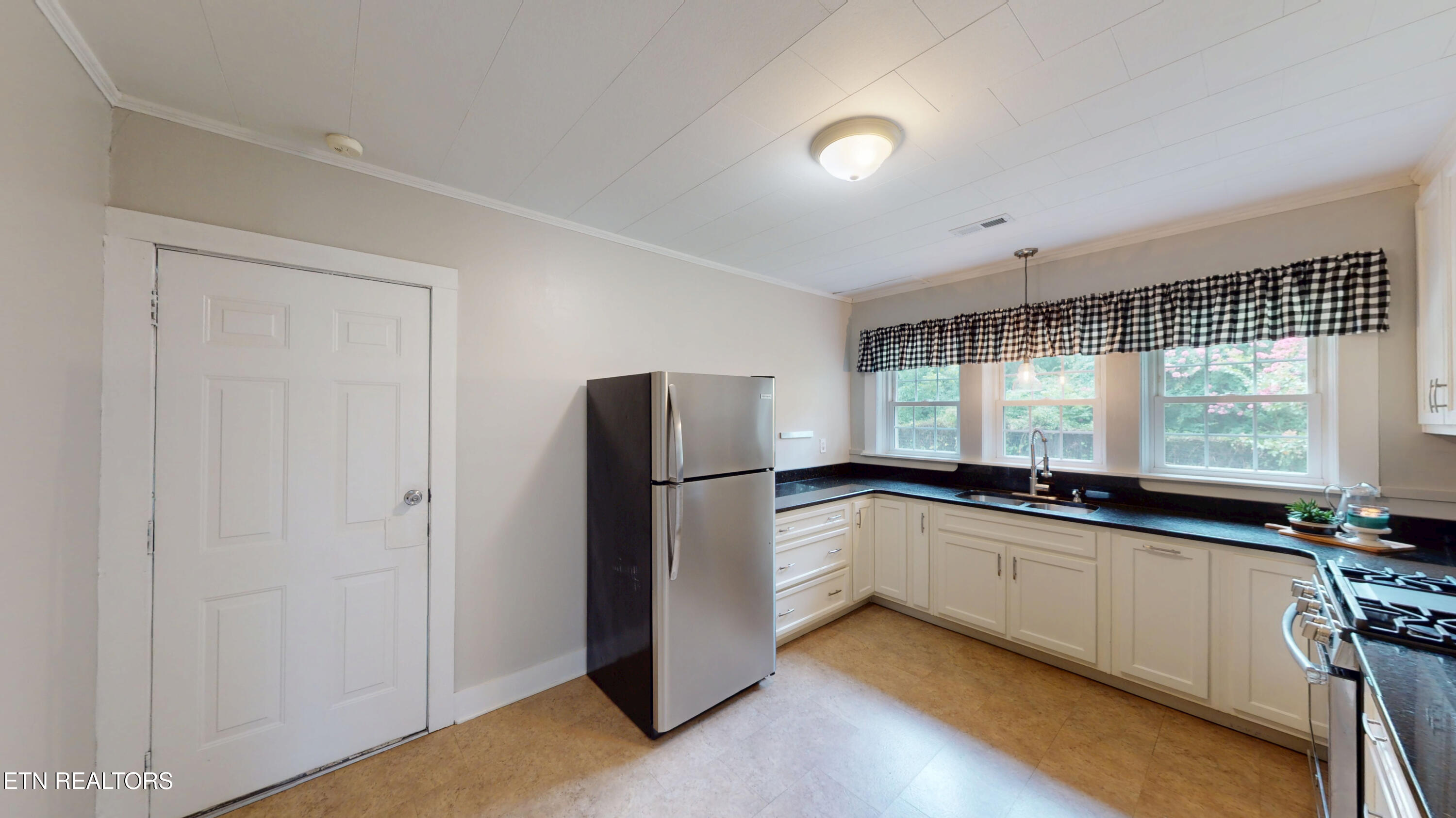 14656 Rhea County Highway Evensville TN 37332