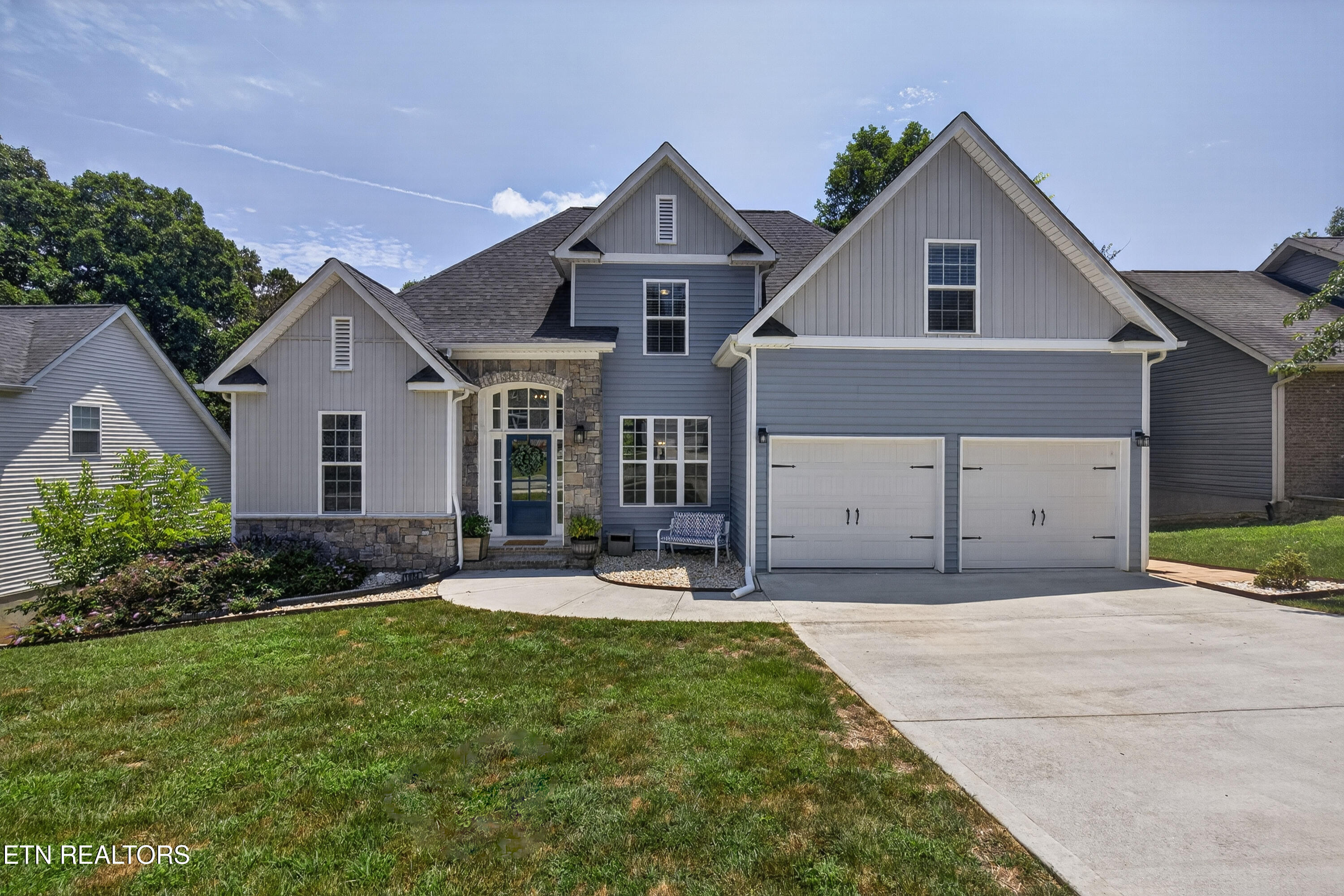 1084 Hillside Lane Lenoir City TN 37771