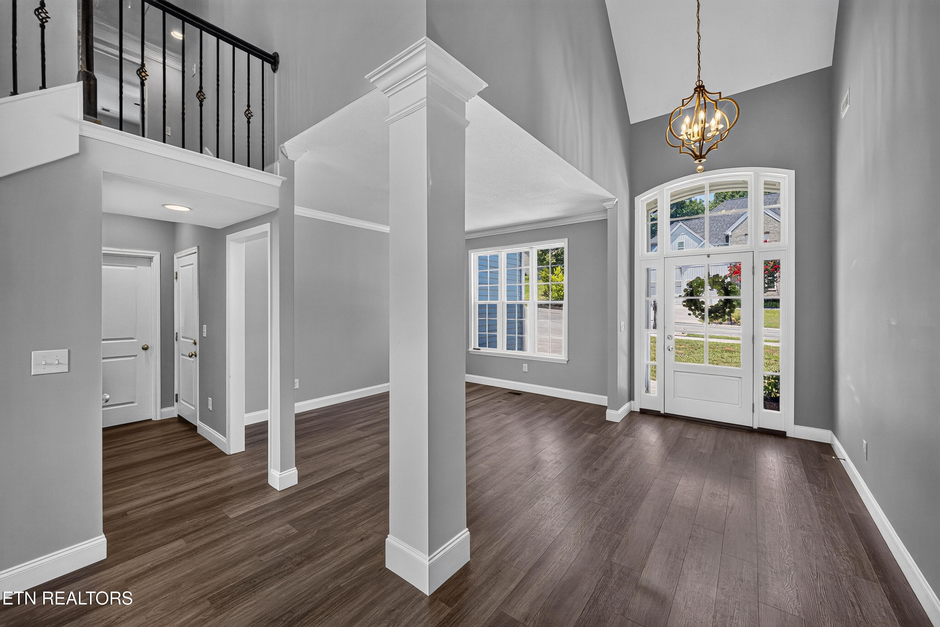 1084 Hillside Lane Lenoir City TN 37771