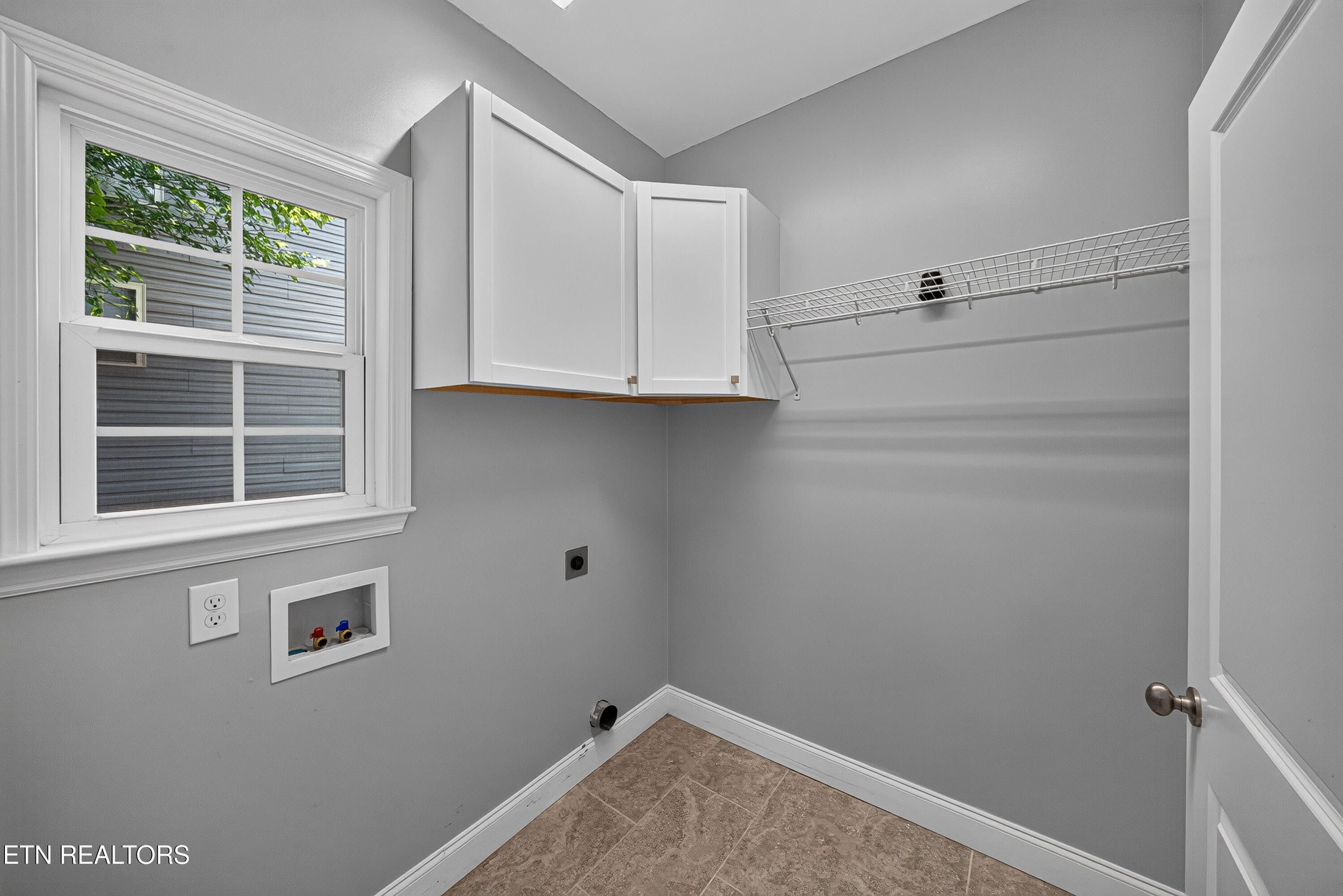 1084 Hillside Lane Lenoir City TN 37771
