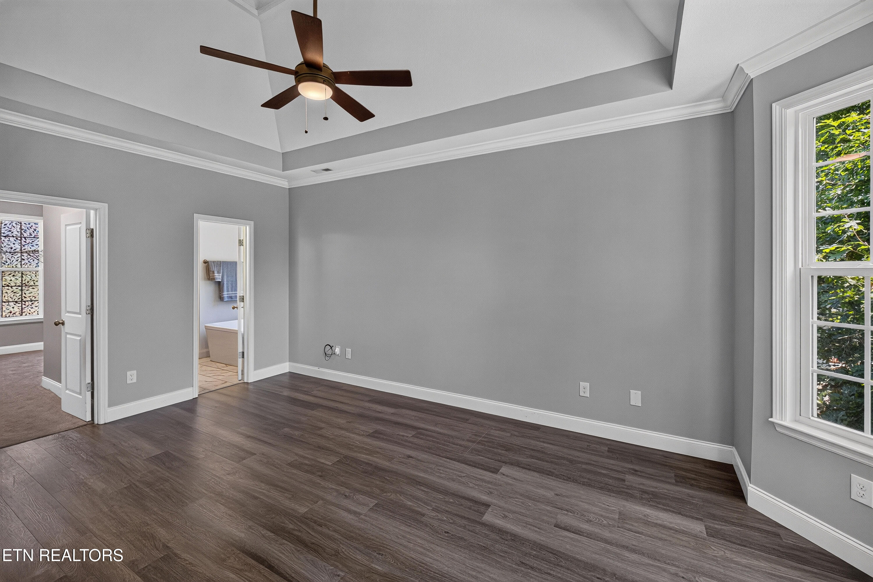 1084 Hillside Lane Lenoir City TN 37771