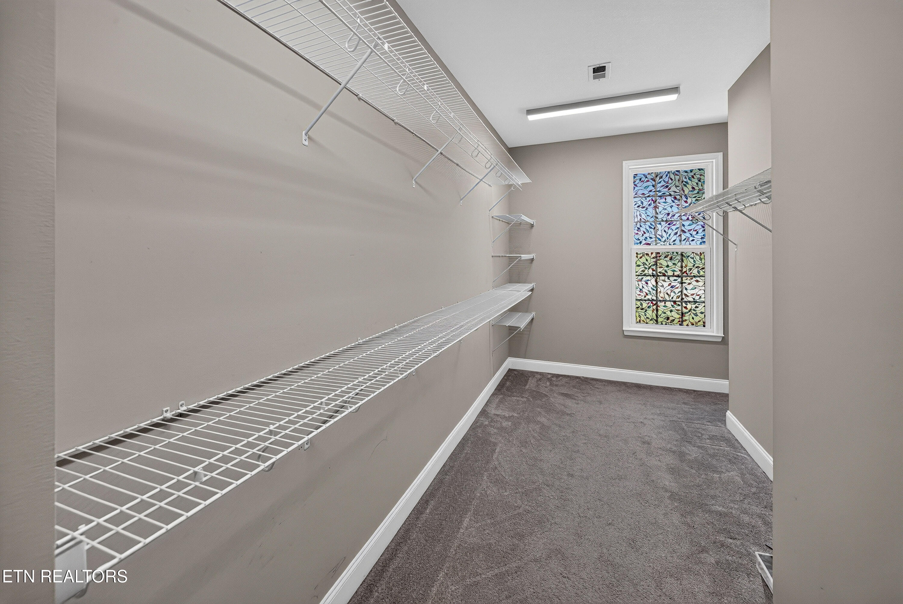 1084 Hillside Lane Lenoir City TN 37771