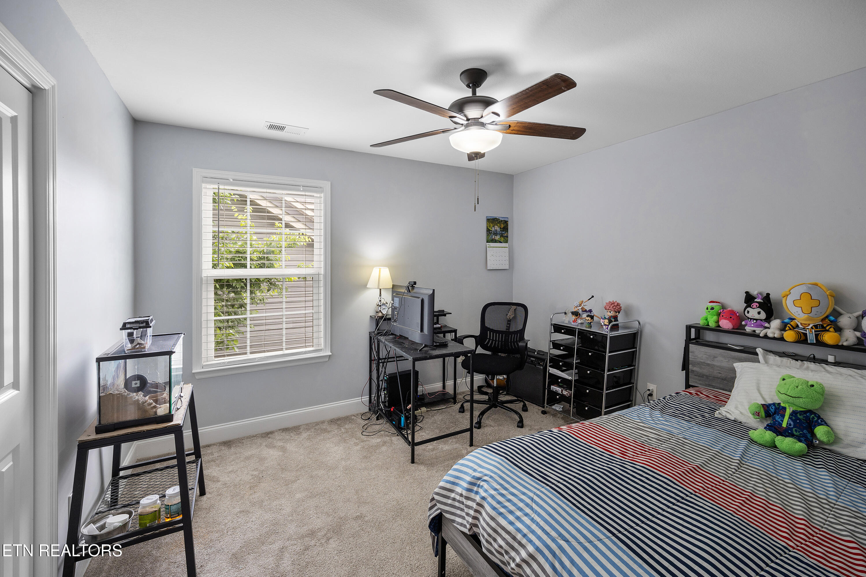 1084 Hillside Lane Lenoir City TN 37771