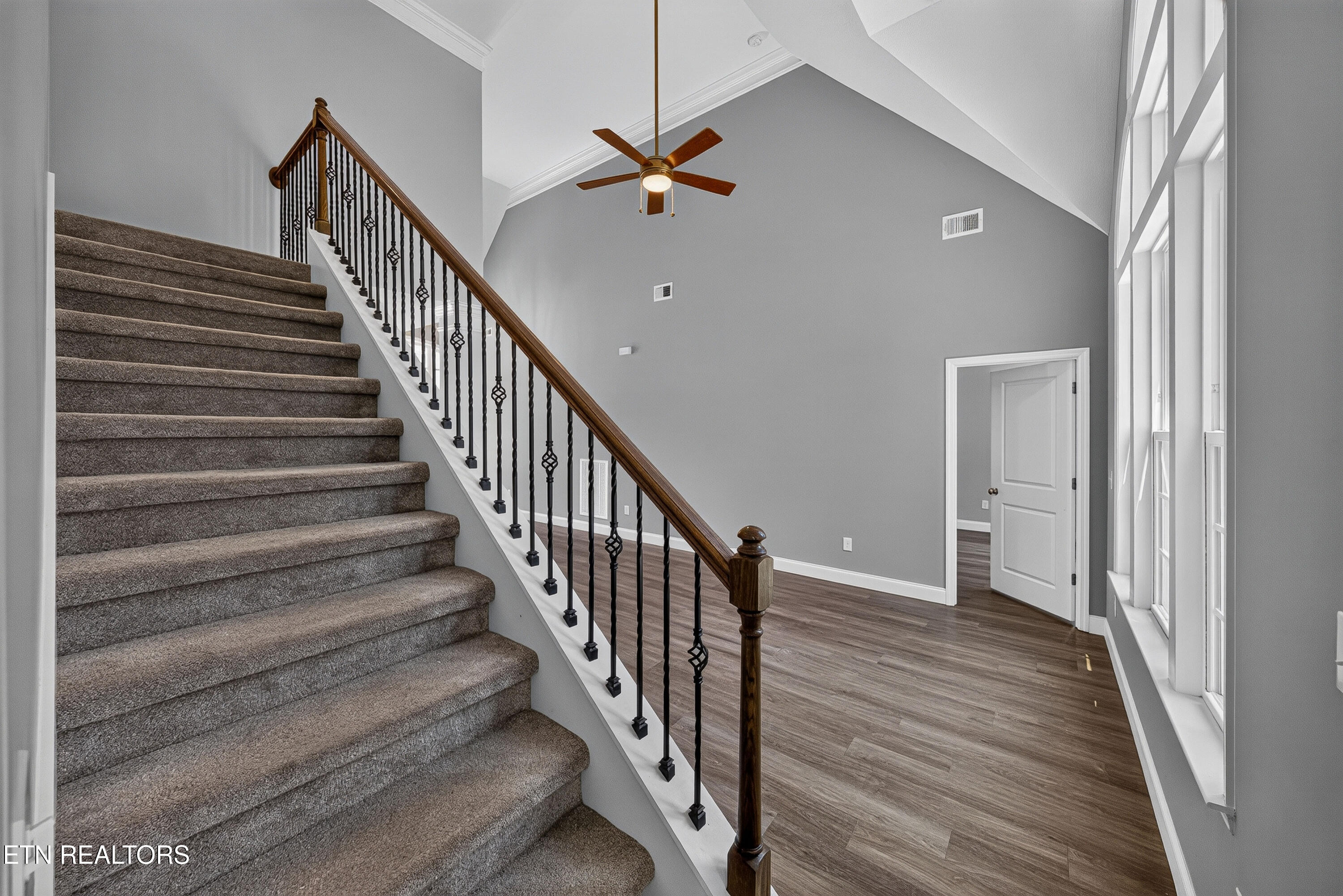 1084 Hillside Lane Lenoir City TN 37771