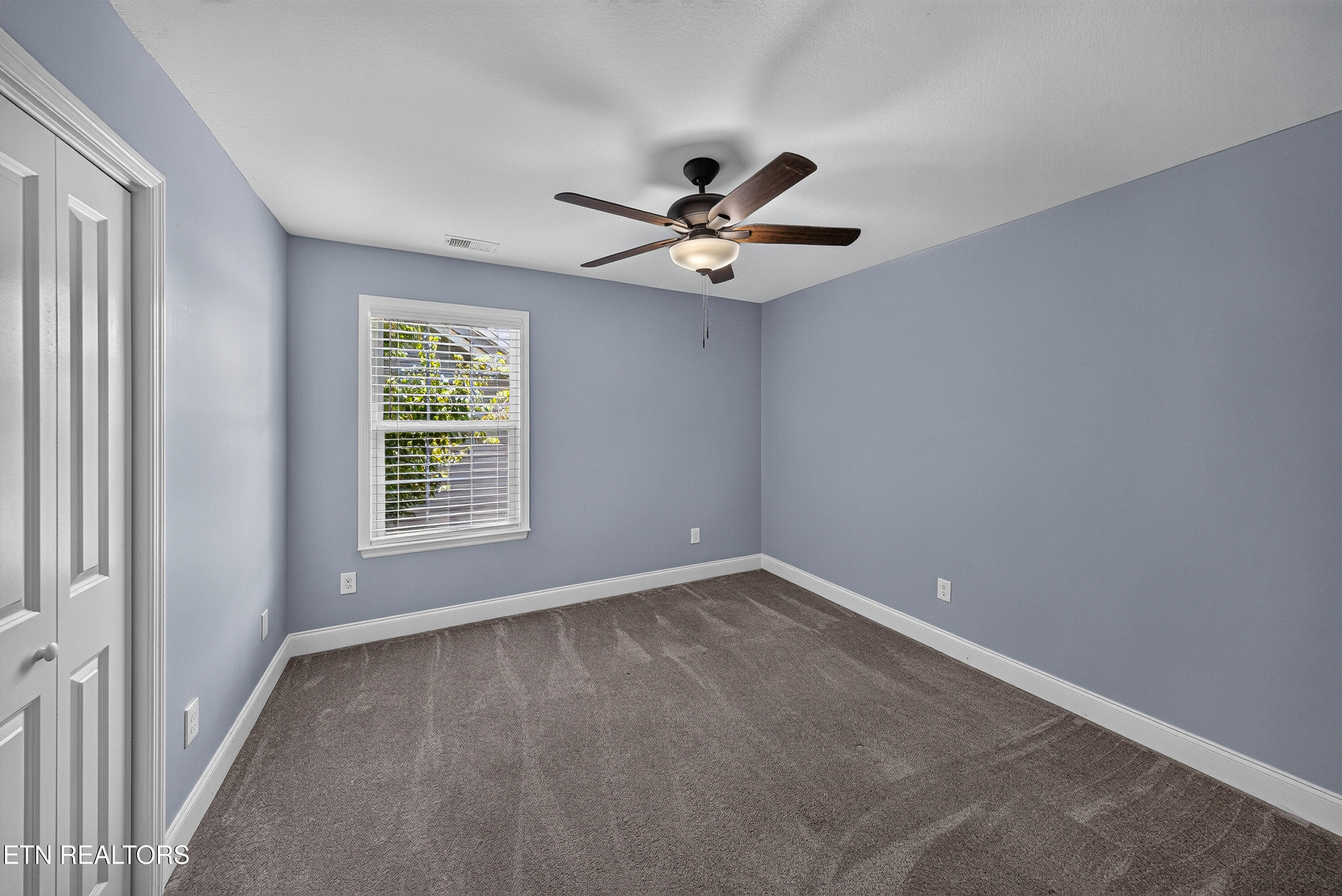1084 Hillside Lane Lenoir City TN 37771