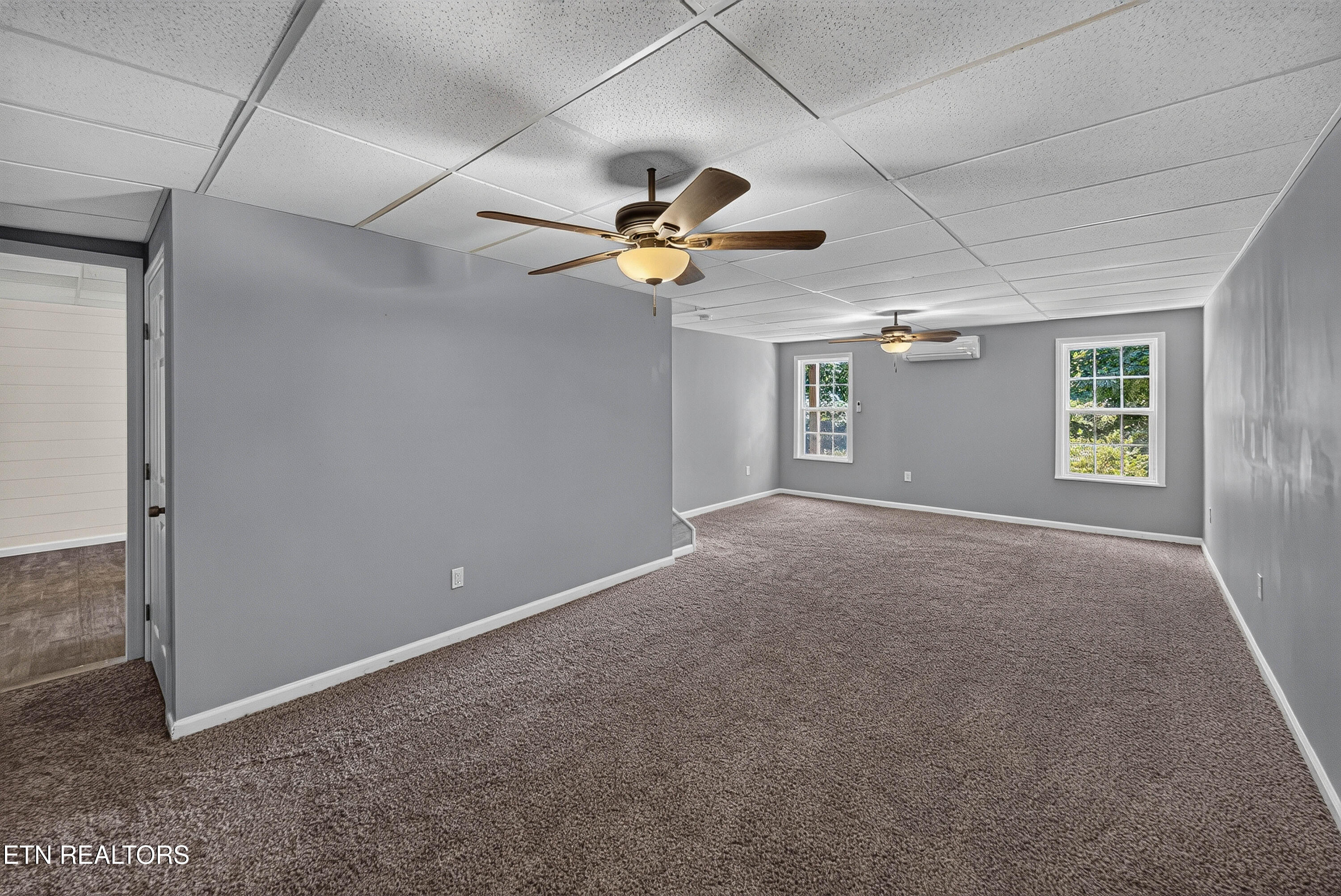 1084 Hillside Lane Lenoir City TN 37771