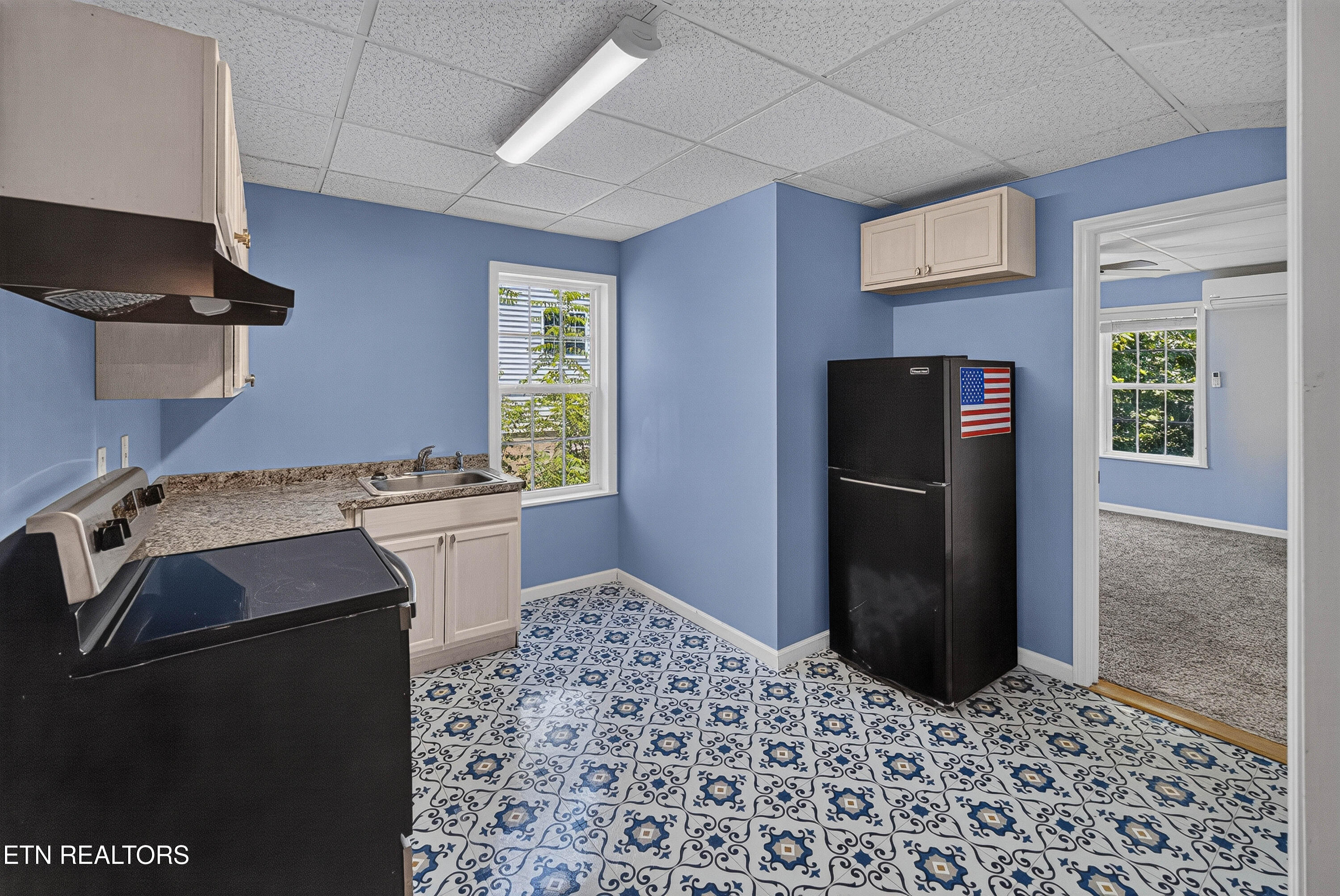 1084 Hillside Lane Lenoir City TN 37771