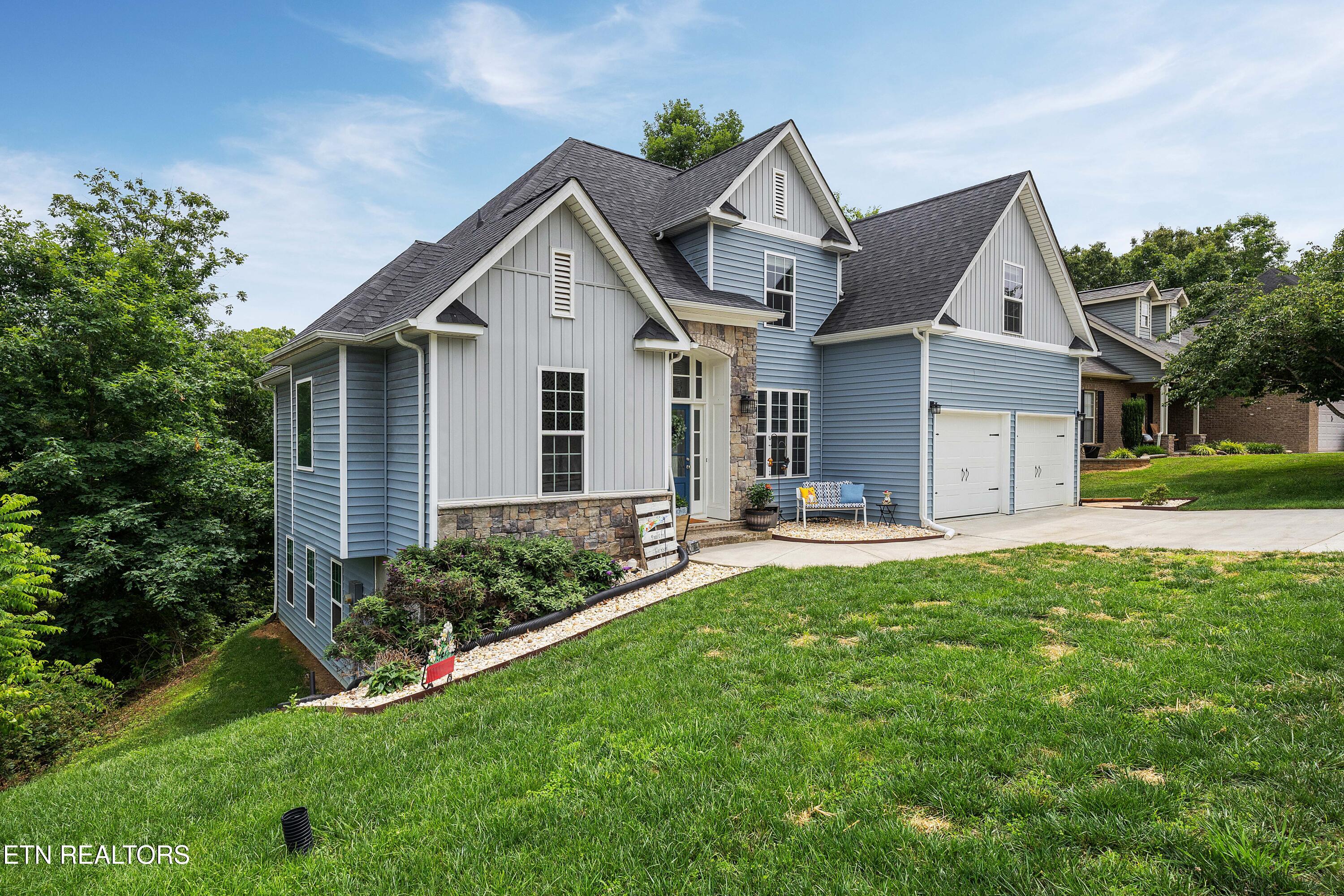 1084 Hillside Lane Lenoir City TN 37771