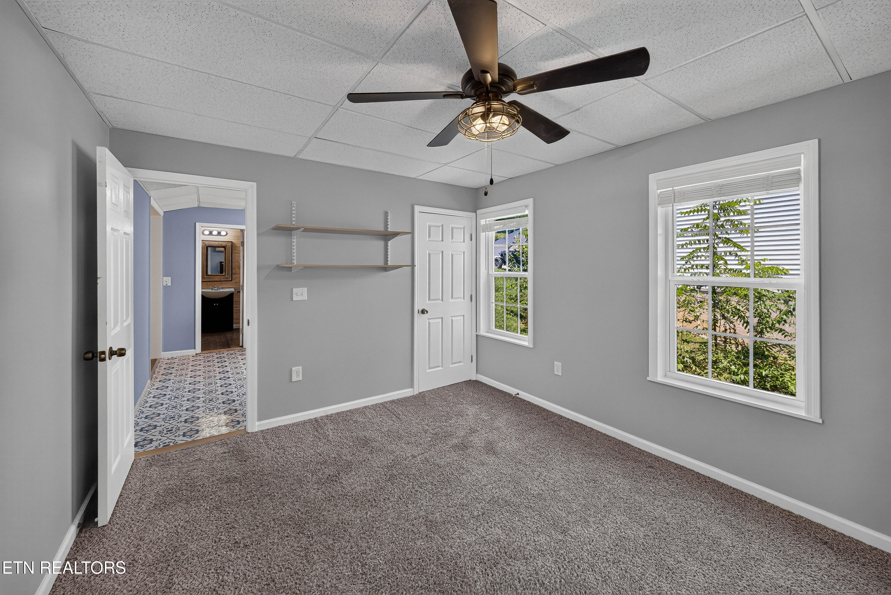 1084 Hillside Lane Lenoir City TN 37771