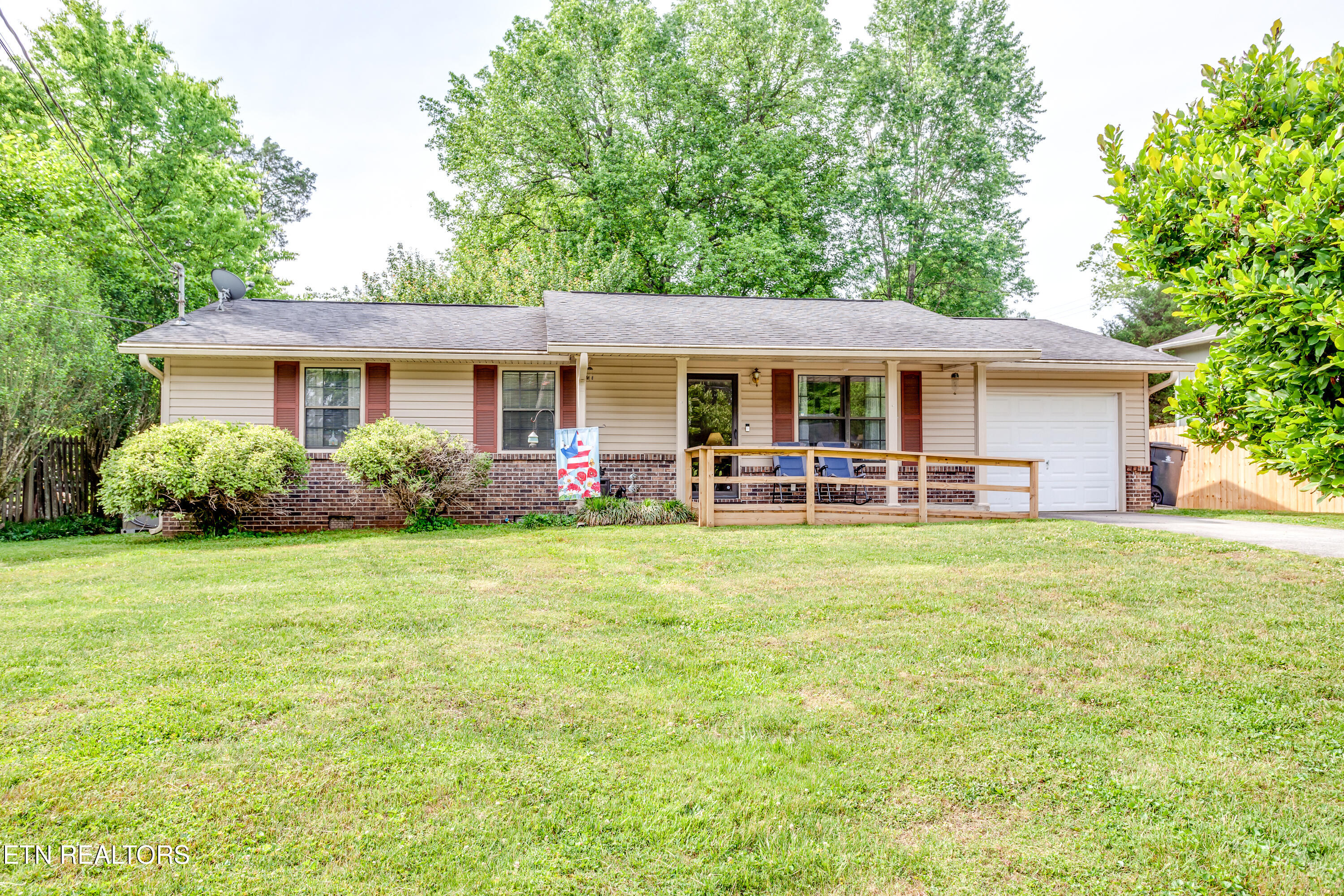 5150 NW Rendava Lane Knoxville TN 37921