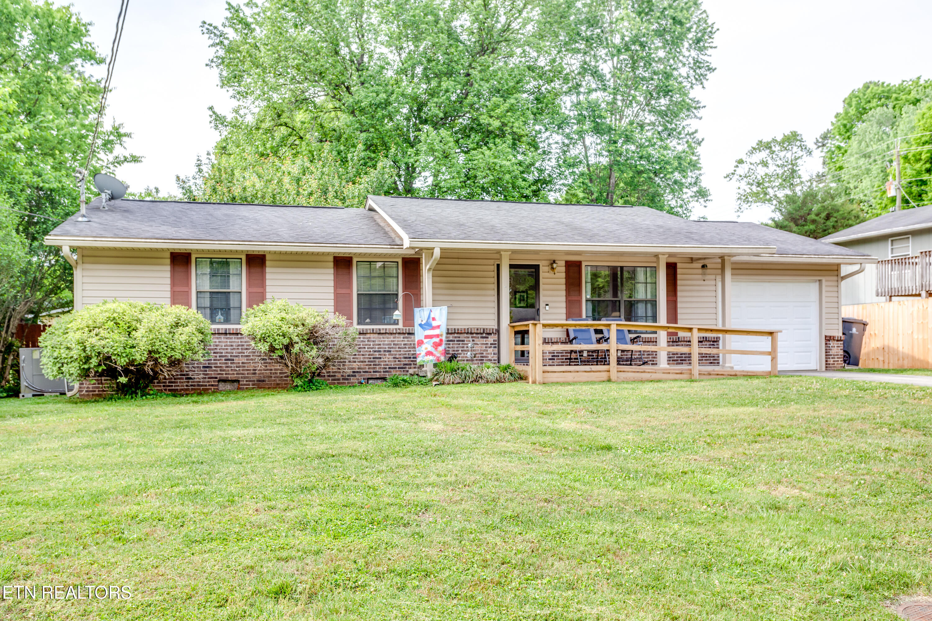 5150 NW Rendava Lane Knoxville TN 37921
