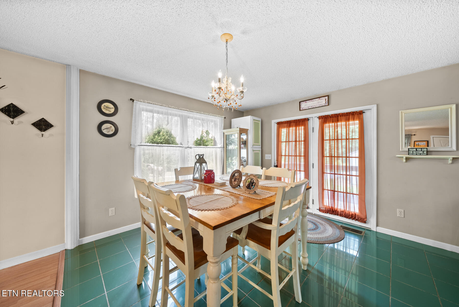 600 Dave Garrett Road Crossville TN 38571
