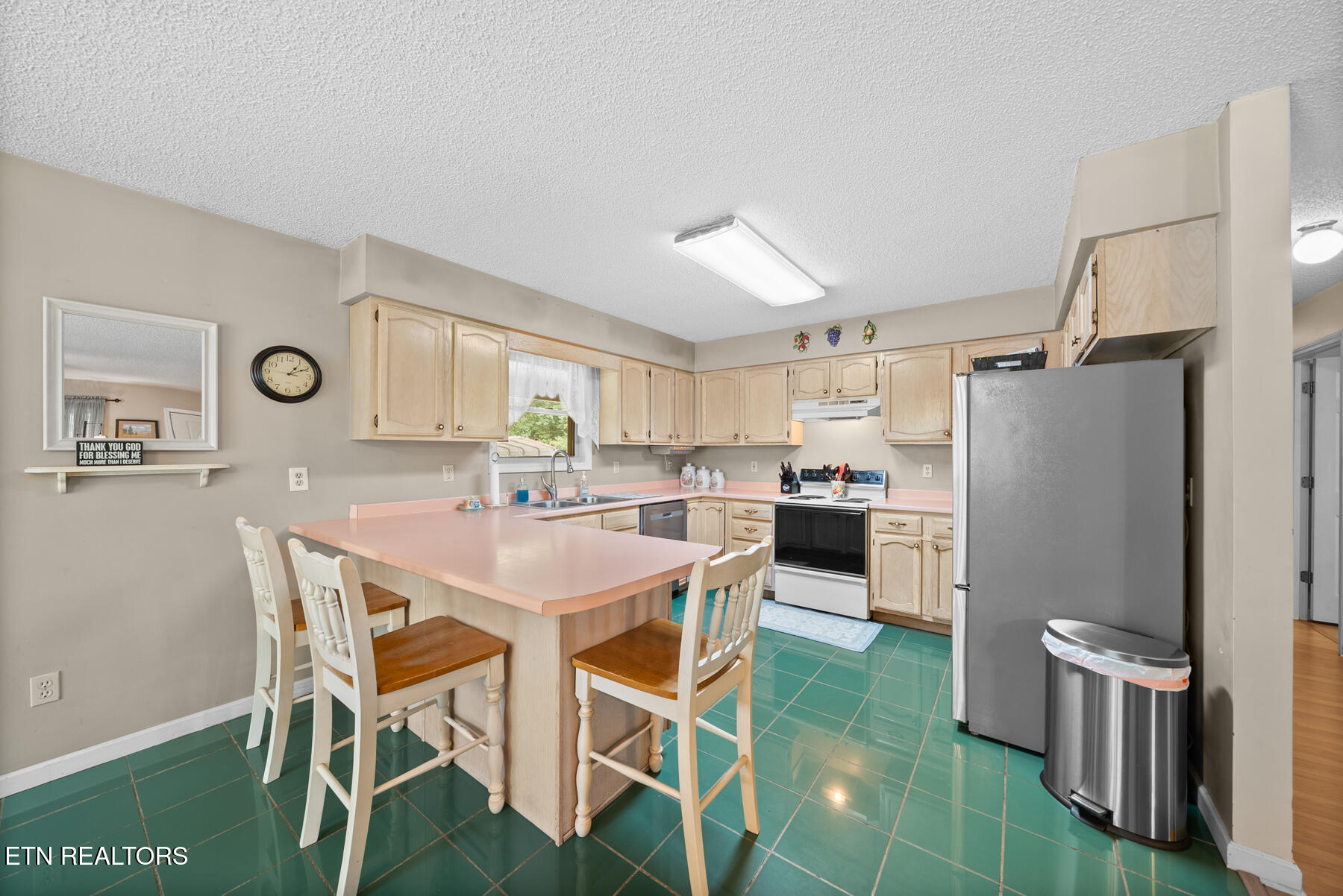 600 Dave Garrett Road Crossville TN 38571