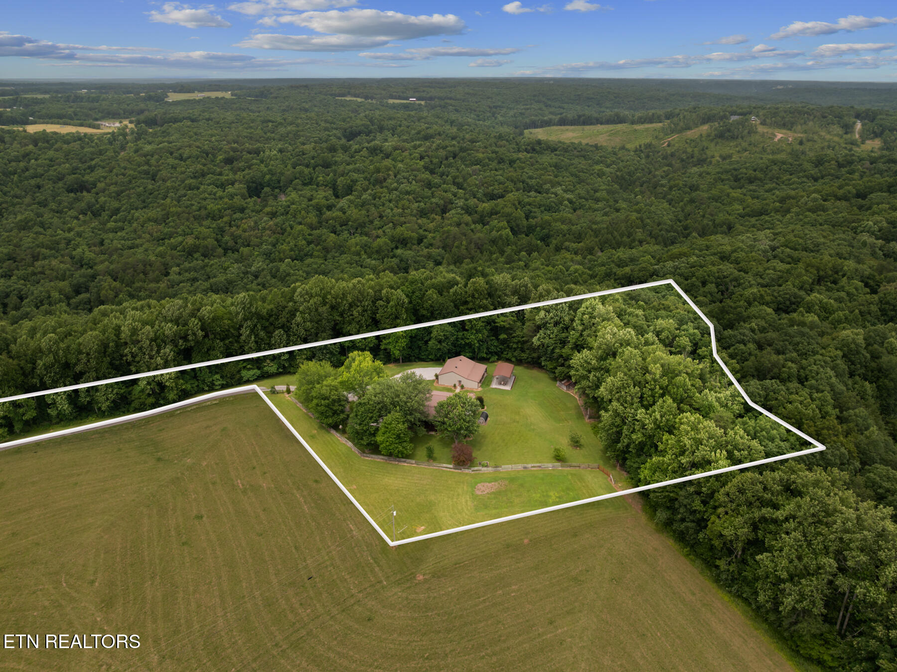 600 Dave Garrett Road Crossville TN 38571