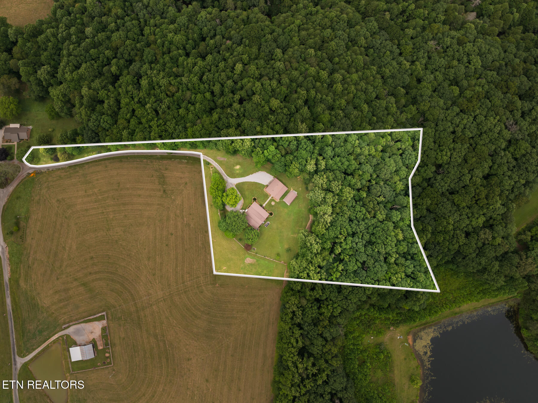 600 Dave Garrett Road Crossville TN 38571