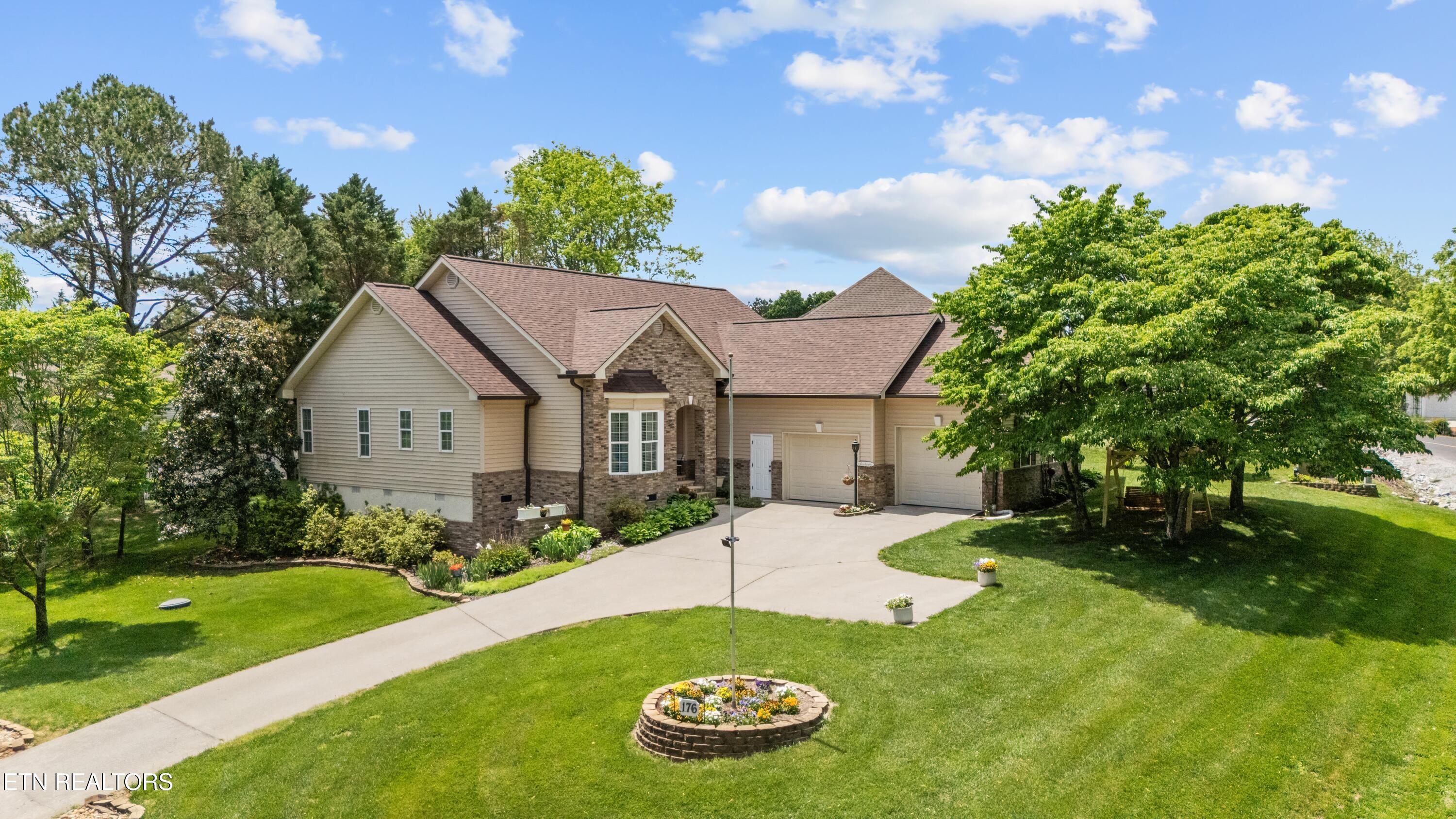 176 Amohi Way Loudon TN 37774