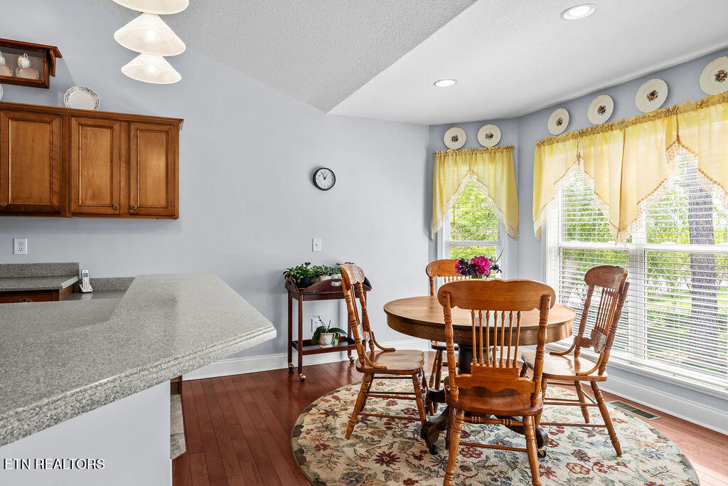 176 Amohi Way Loudon TN 37774
