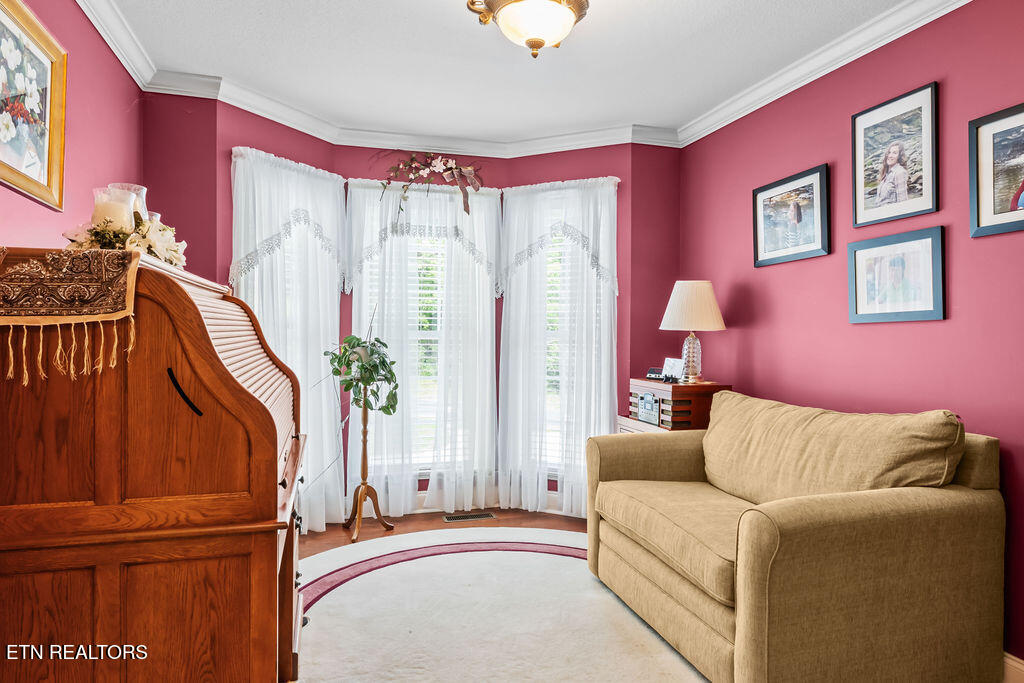 176 Amohi Way Loudon TN 37774