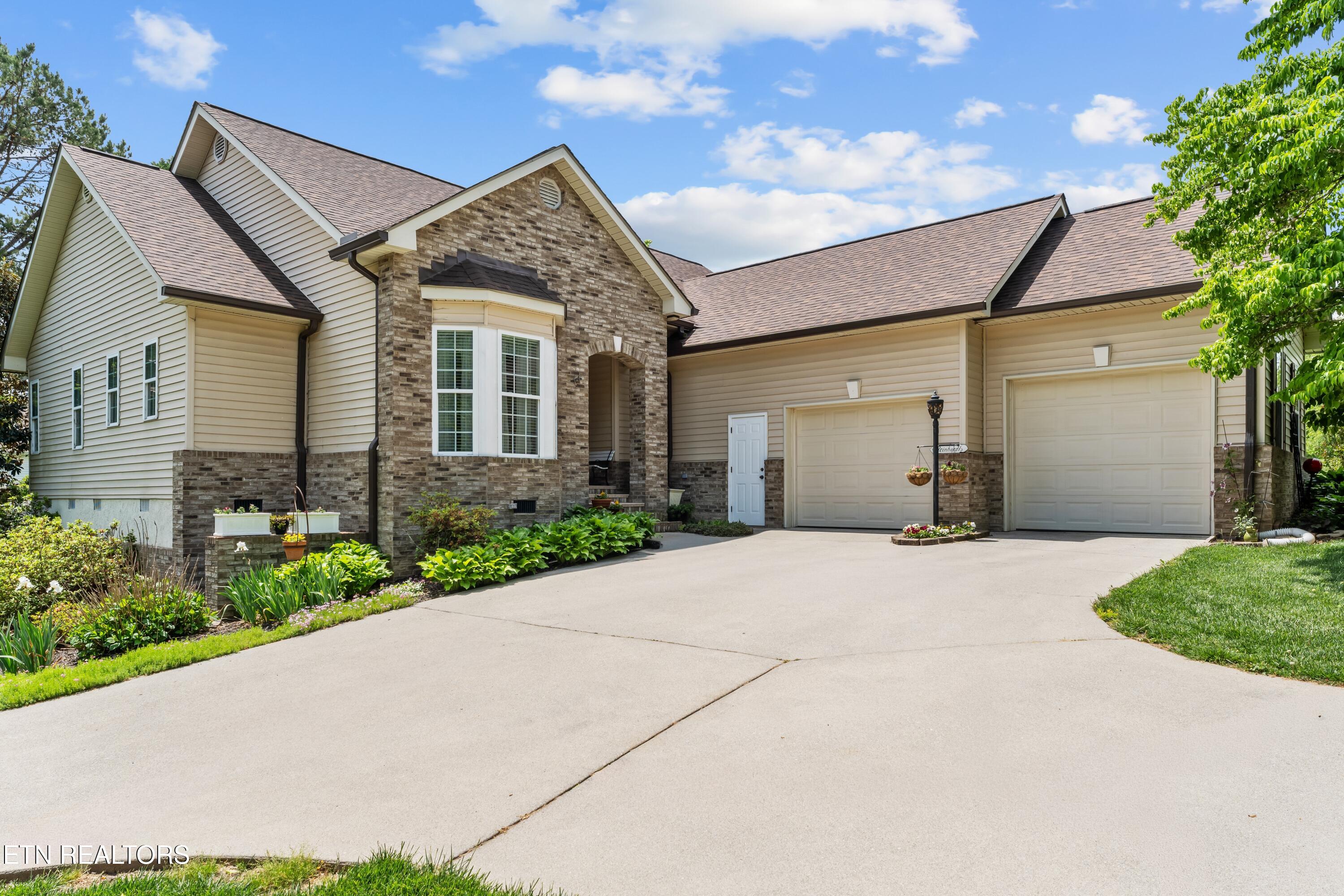 176 Amohi Way Loudon TN 37774