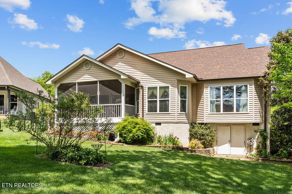 176 Amohi Way Loudon TN 37774