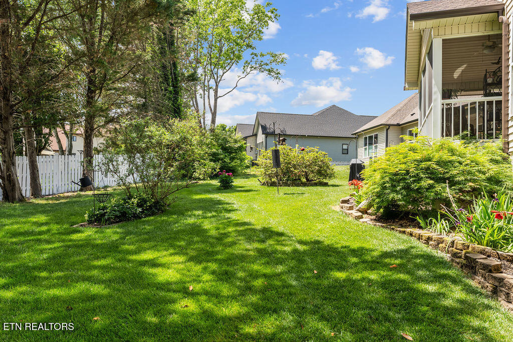 176 Amohi Way Loudon TN 37774